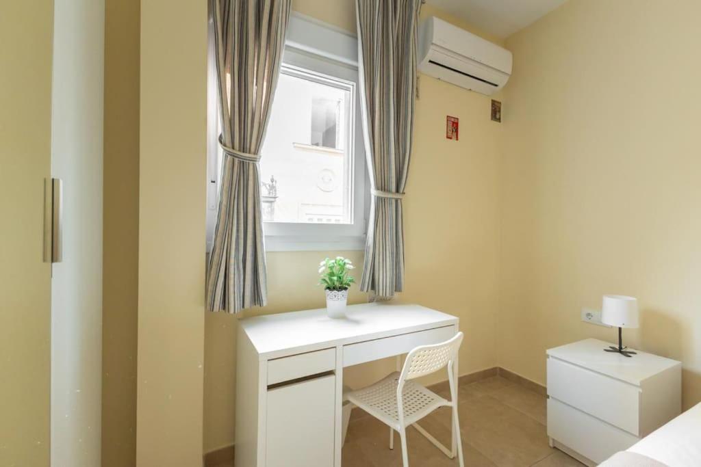 Plaza Nueva Central Suite by Valcambre