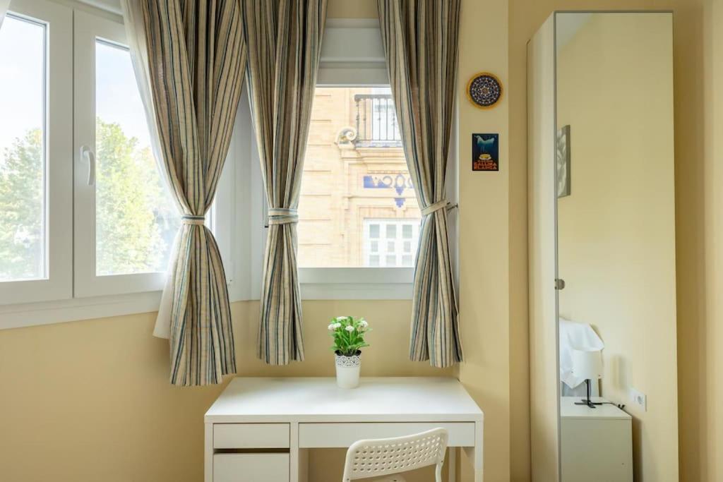 Plaza Nueva Central Suite by Valcambre