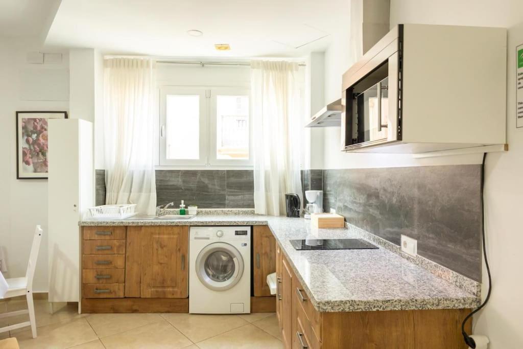 Plaza Nueva Central Suite by Valcambre