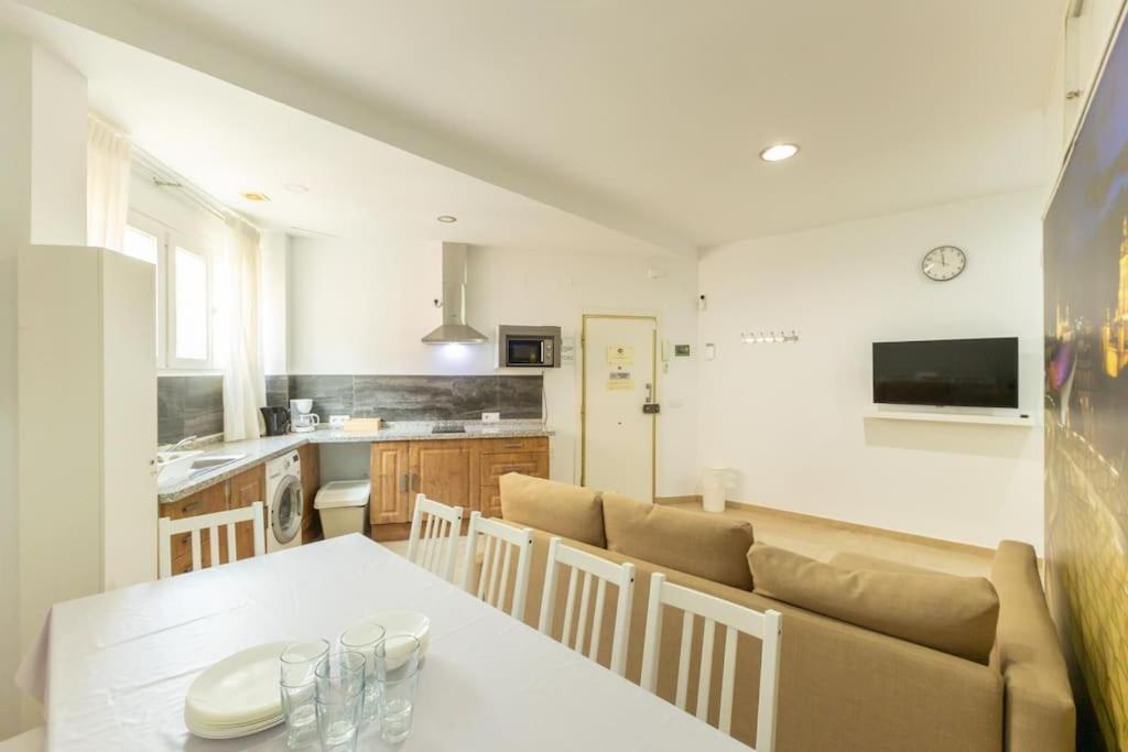 Plaza Nueva Central Suite by Valcambre