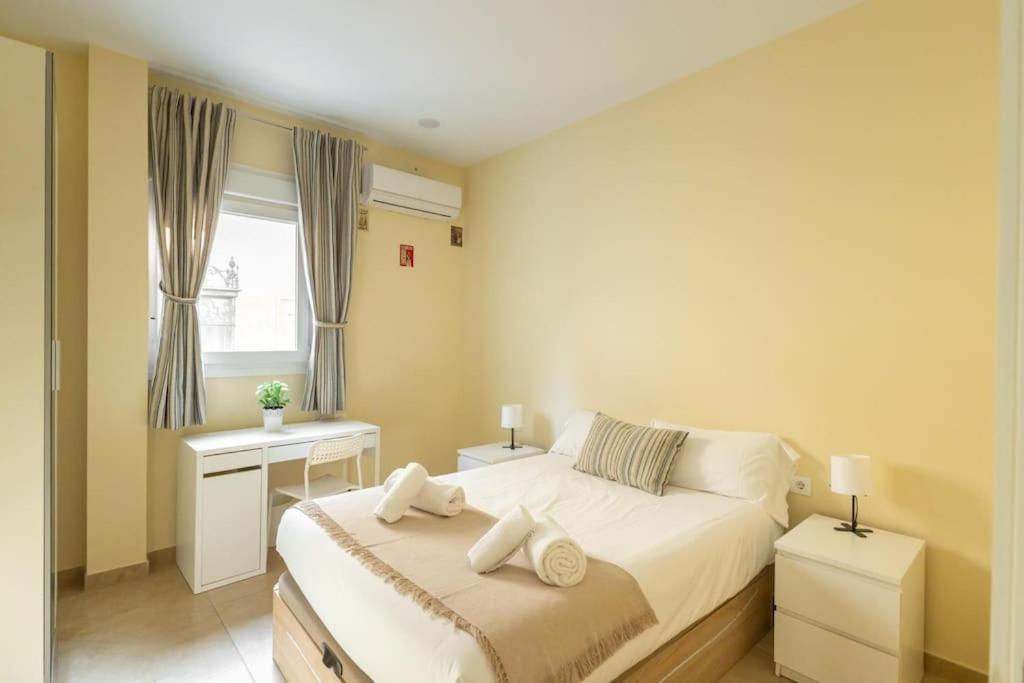 Plaza Nueva Central Suite by Valcambre