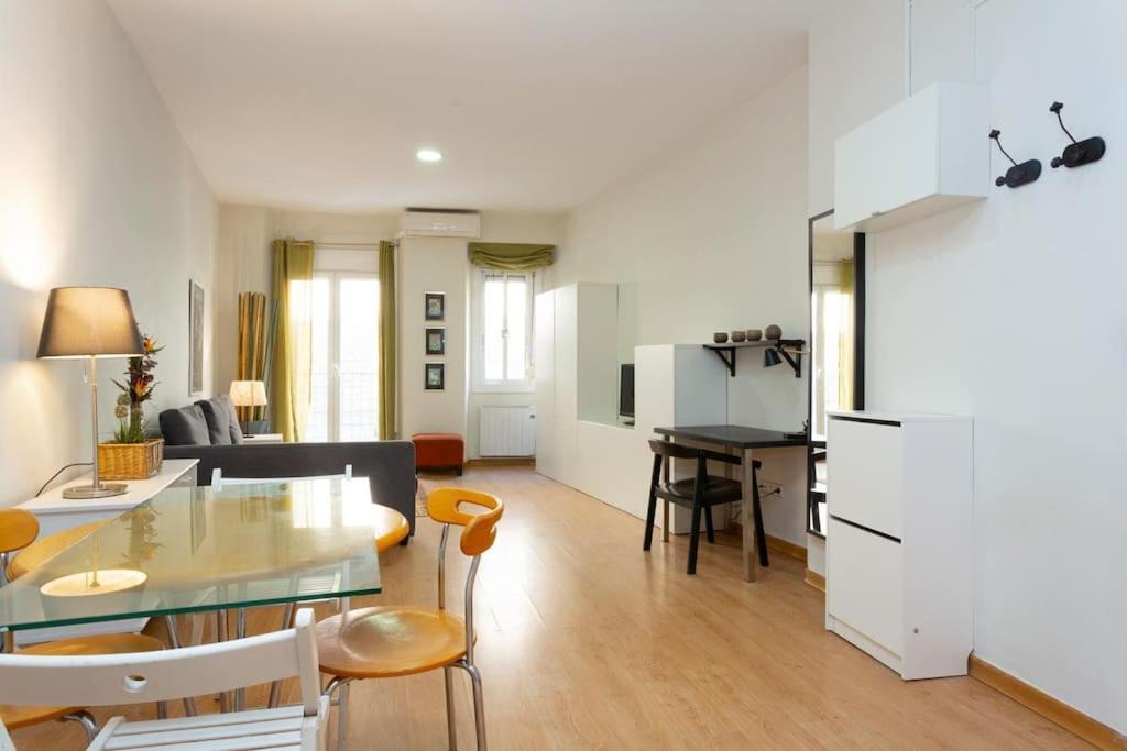 Céntrico estudio zona Ramblas PR2