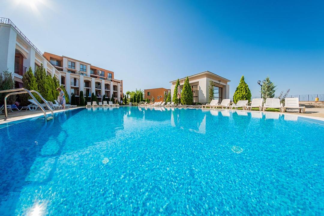 Sea Coast Apartment - 17 pools included