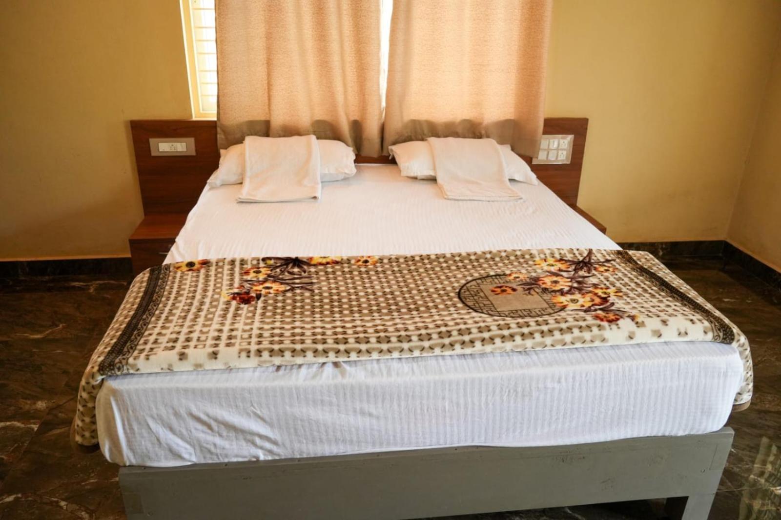 Honnukar Resort