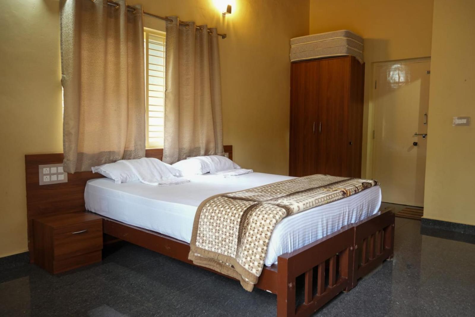 Honnukar Resort