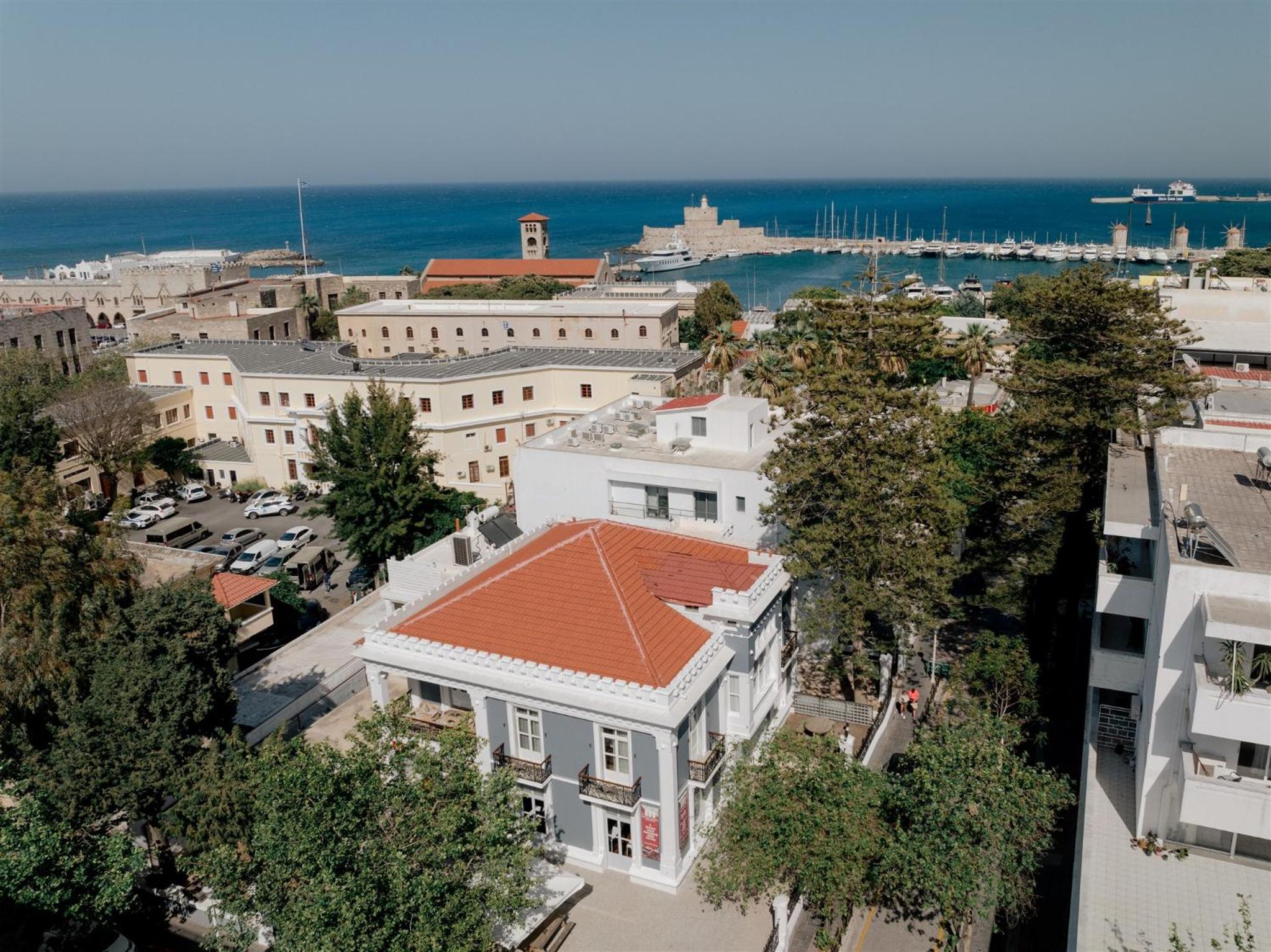 Victoria Mansion A Luxurious Neoclassical Experience