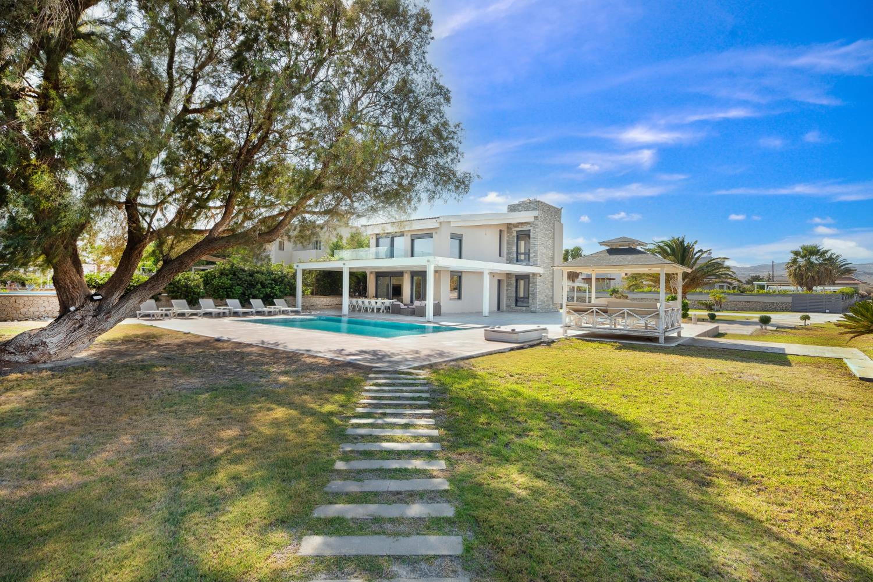 Kiotari Dream beachfront villa