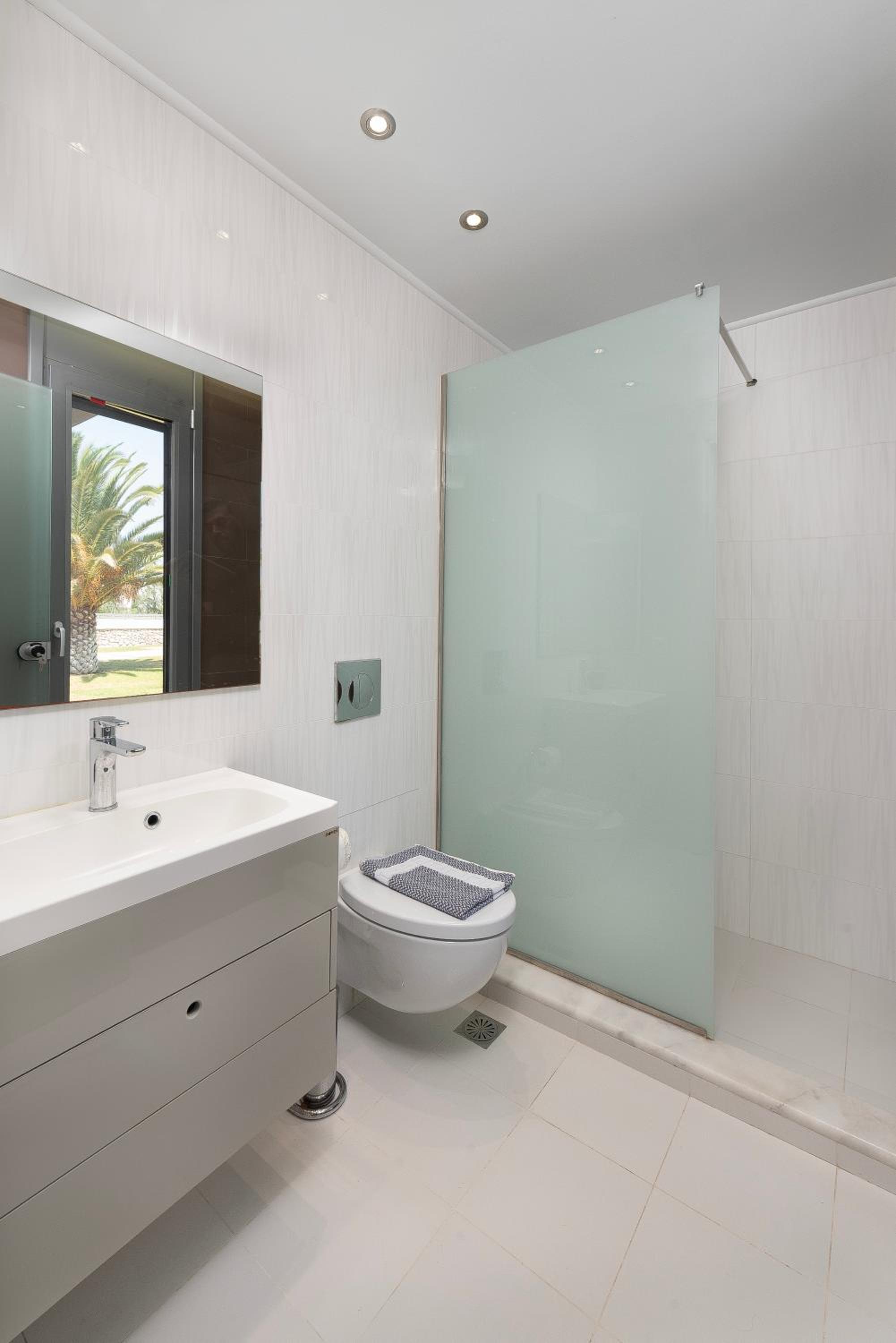Kiotari Dream beachfront villa