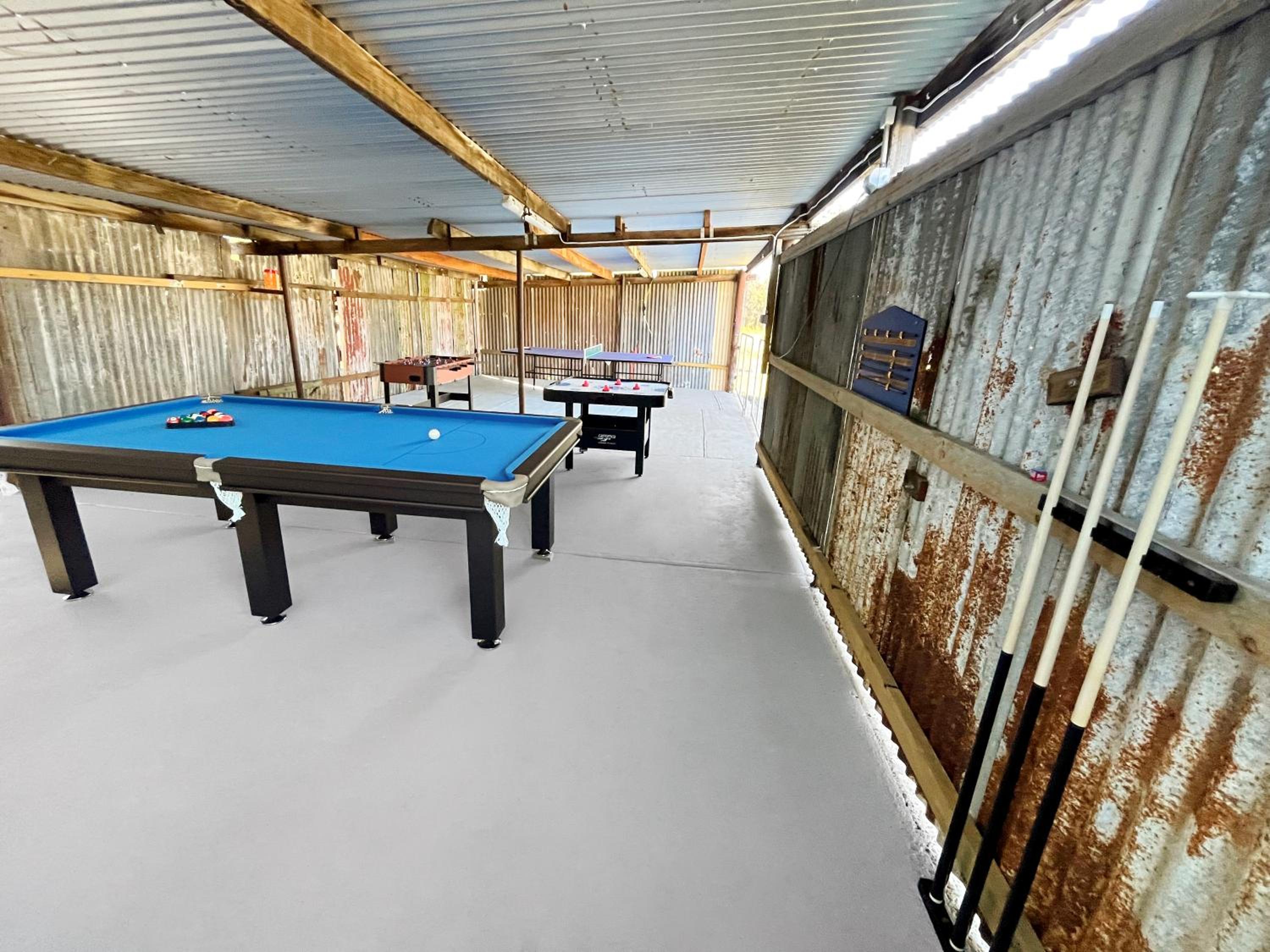 Las Palmas Hunter Valley Estate, 11m Pool, Kangaroos, Fire Pit, Playground