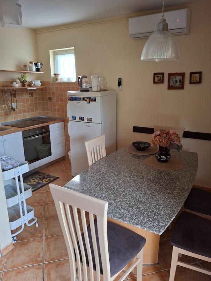 Apartments Popaj