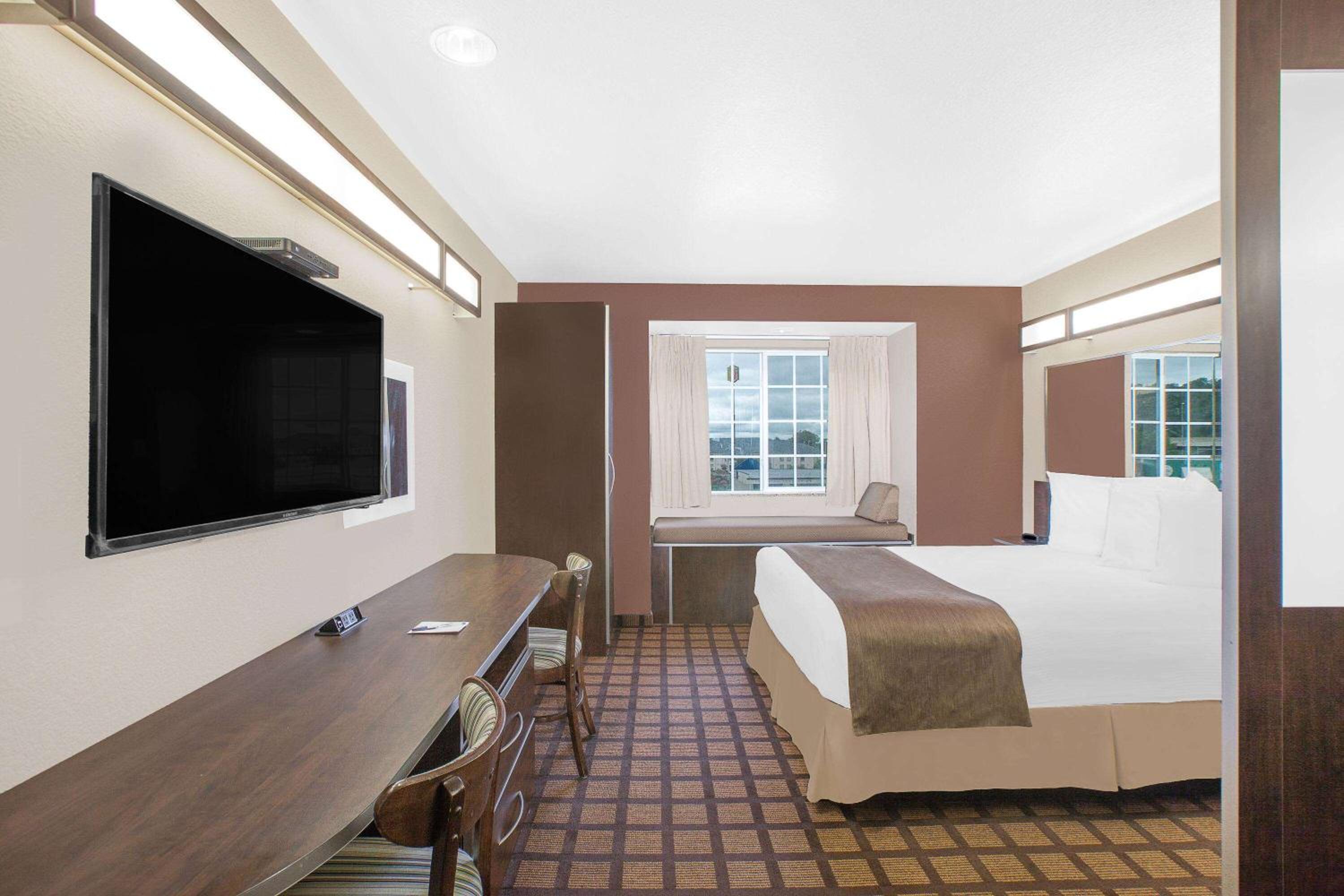 Microtel Inn & Suites By Wyndham Conway view 4