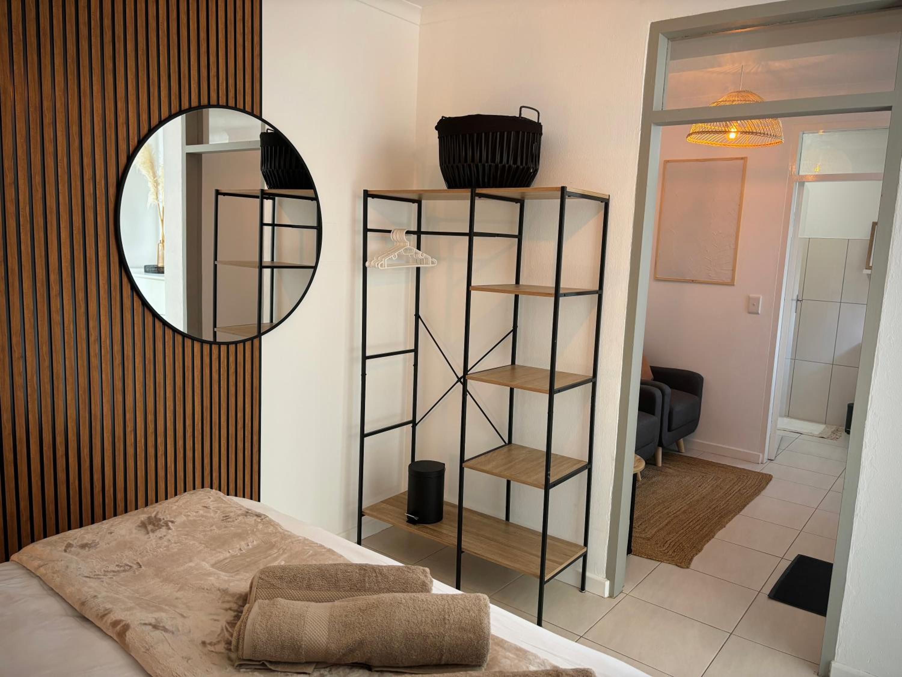 Stylish unit with amazing view view 3