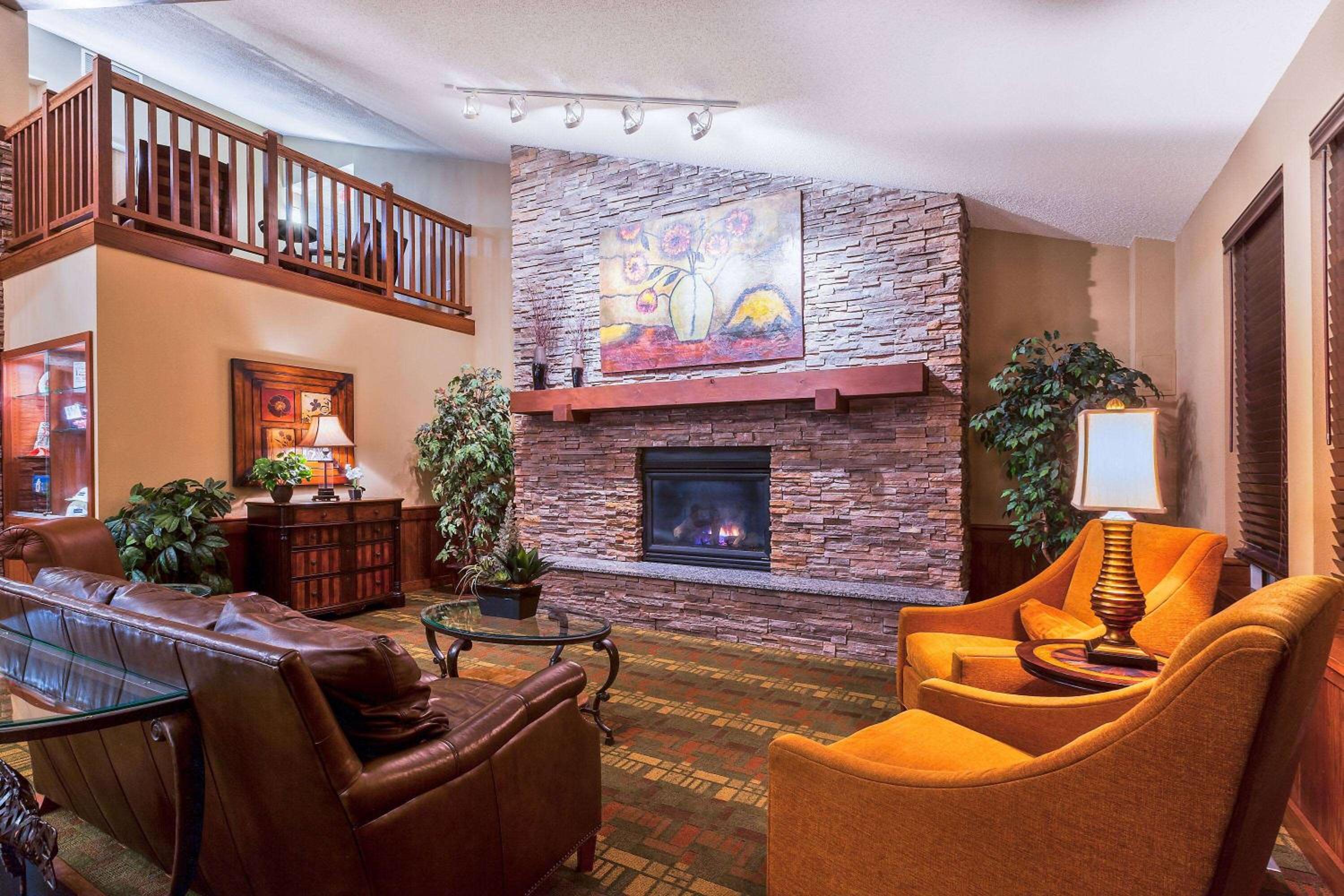 AmericInn by Wyndham Monmouth view 3