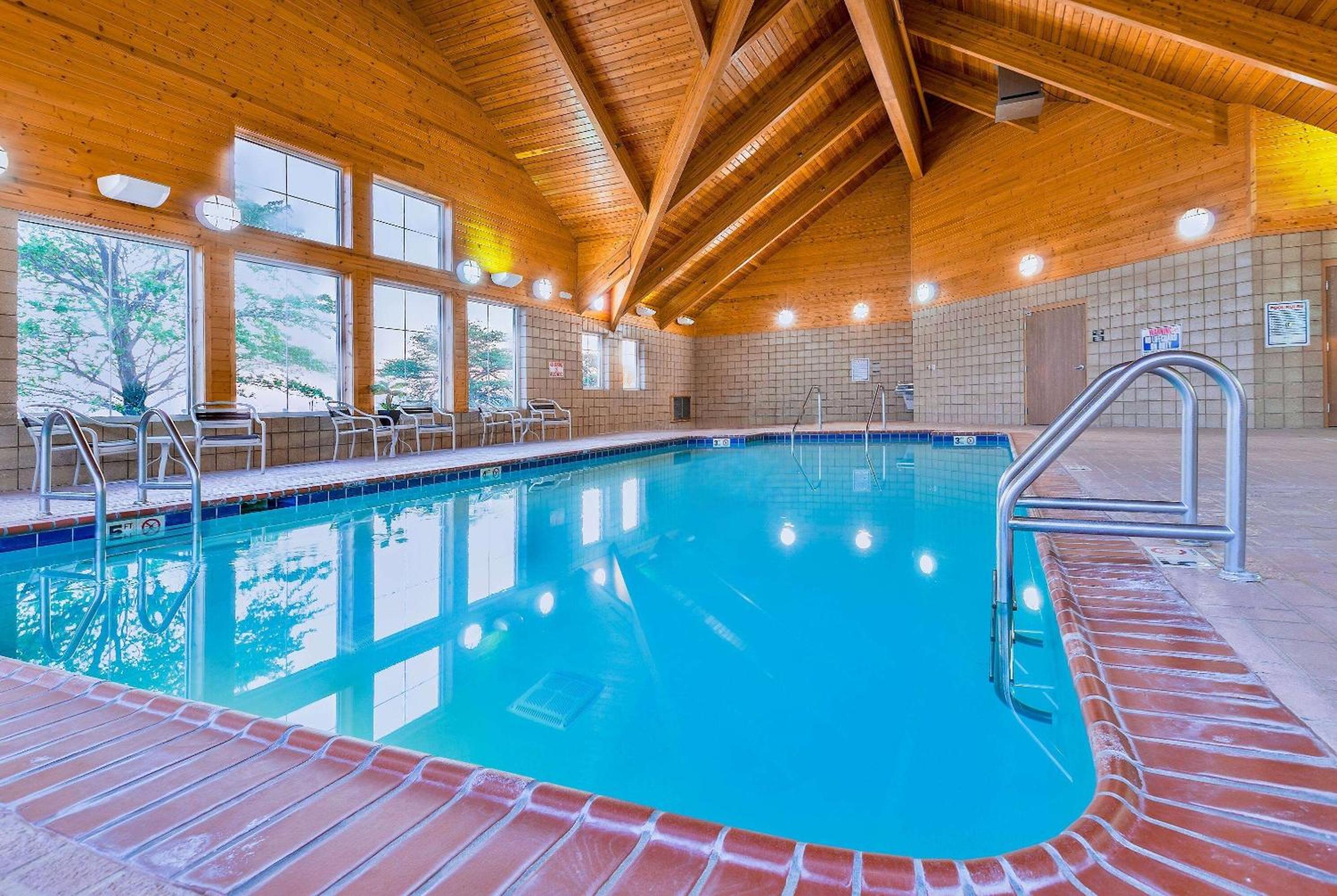 AmericInn by Wyndham Monmouth view 5