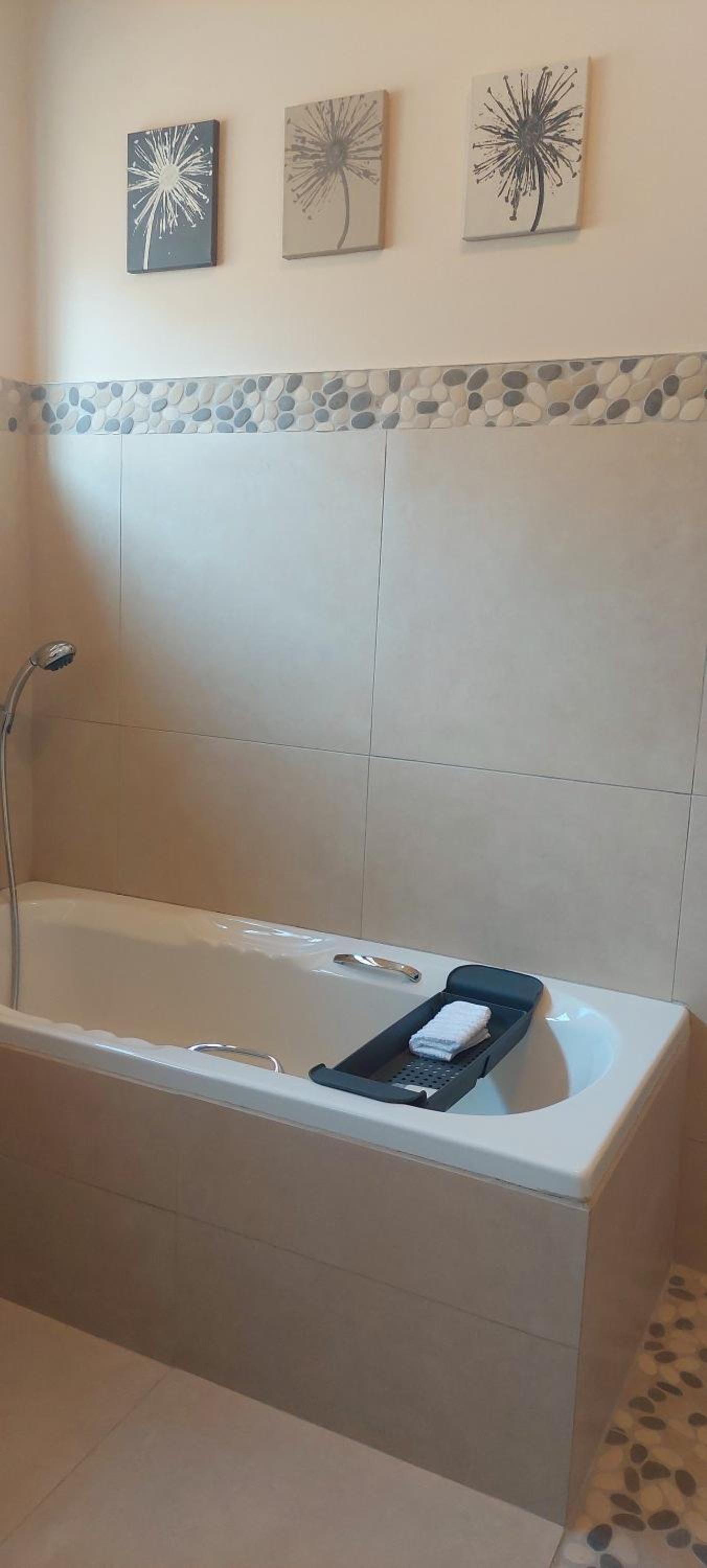 Riversong Guest House