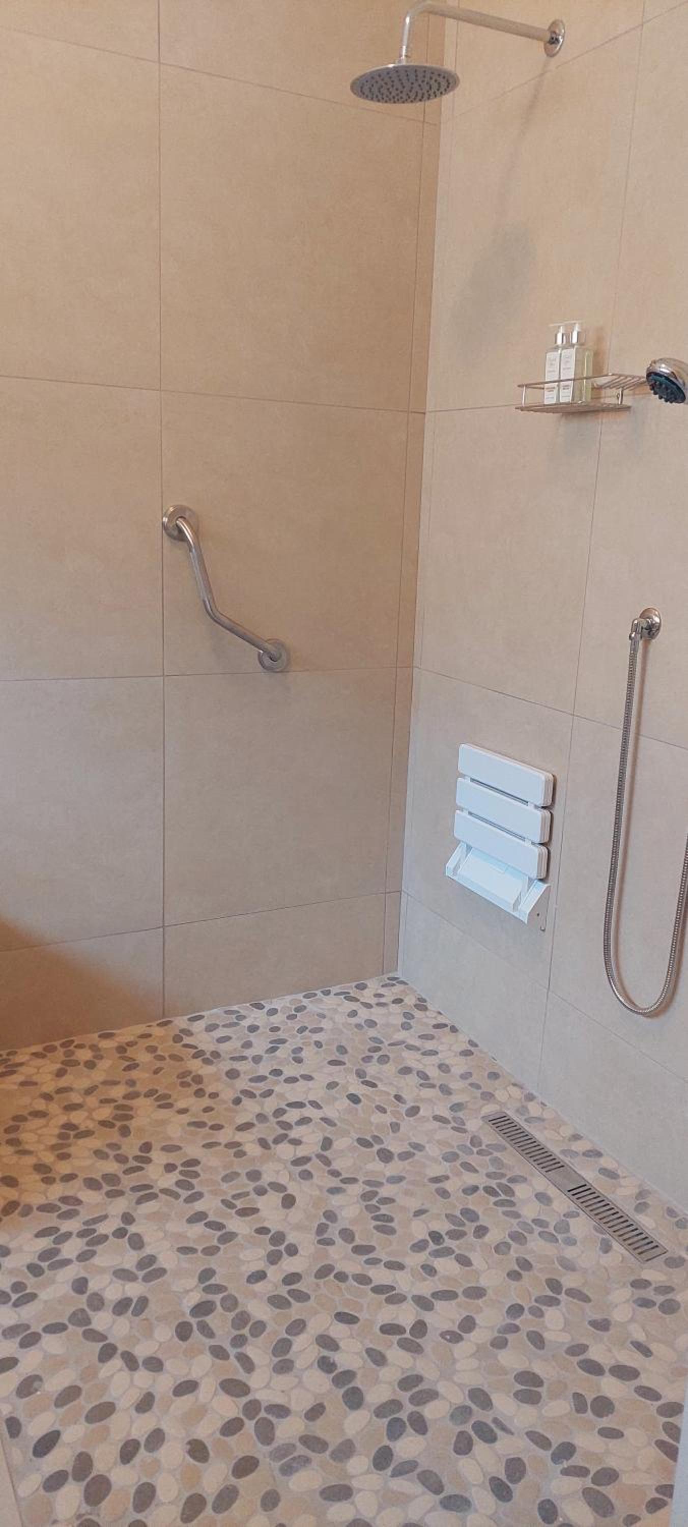 Riversong Guest House