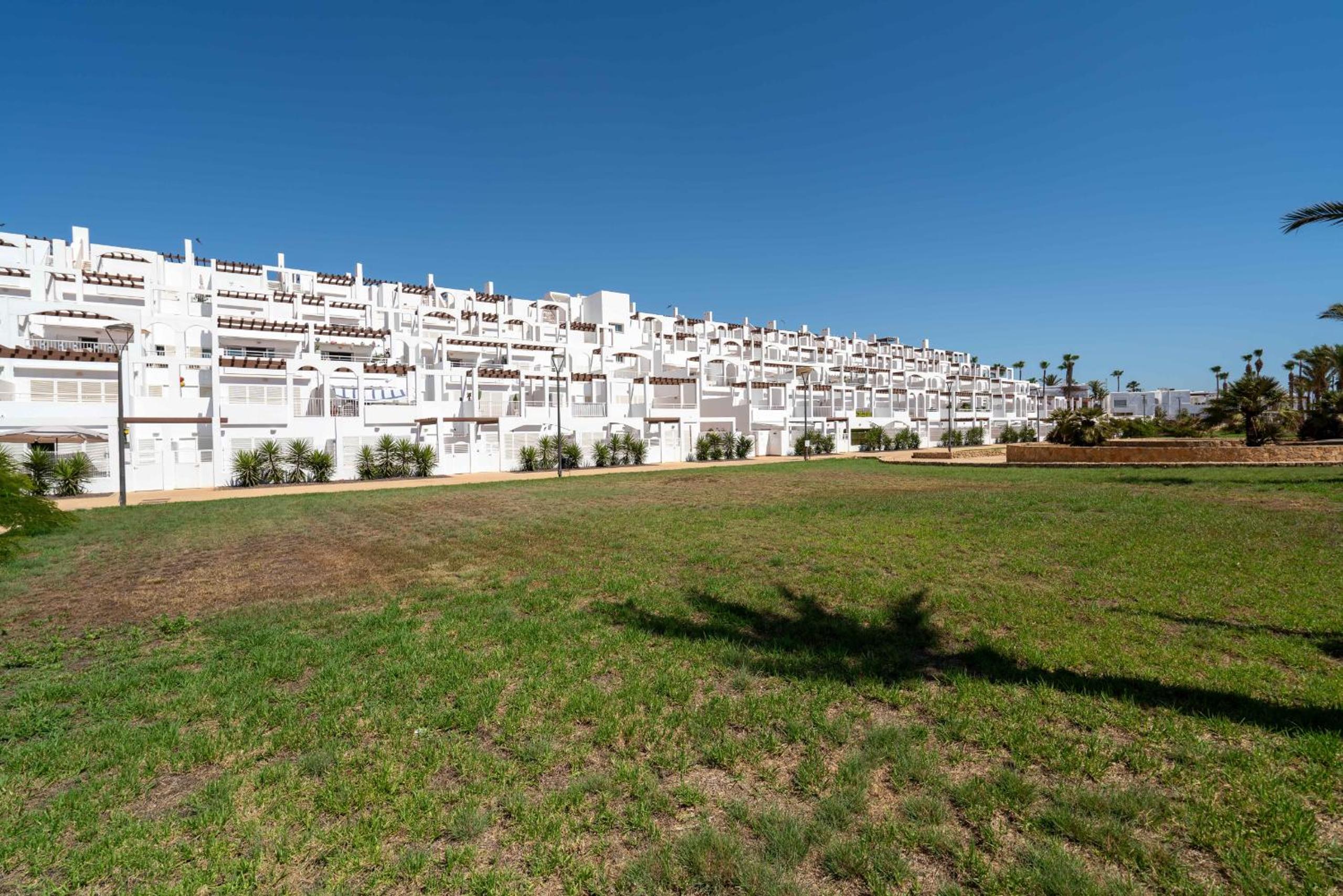 AlmeriaSuite Mojacar Breeze Apartments