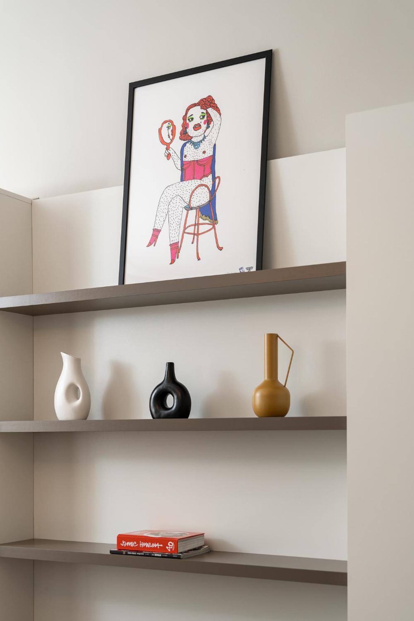 Top Centre Bright & Sunny Stylish Apt with 2BDR and 2BTH