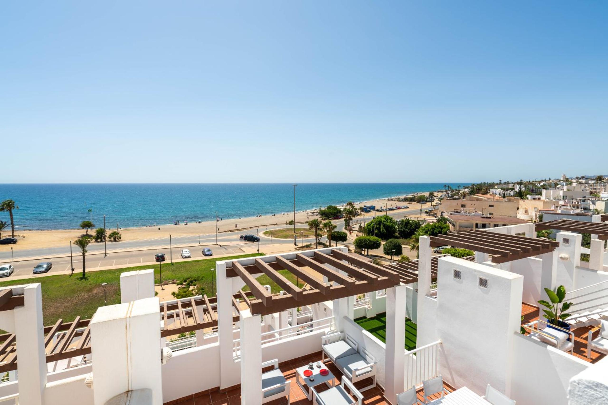 AlmeriaSuite Mojacar Breeze Apartments