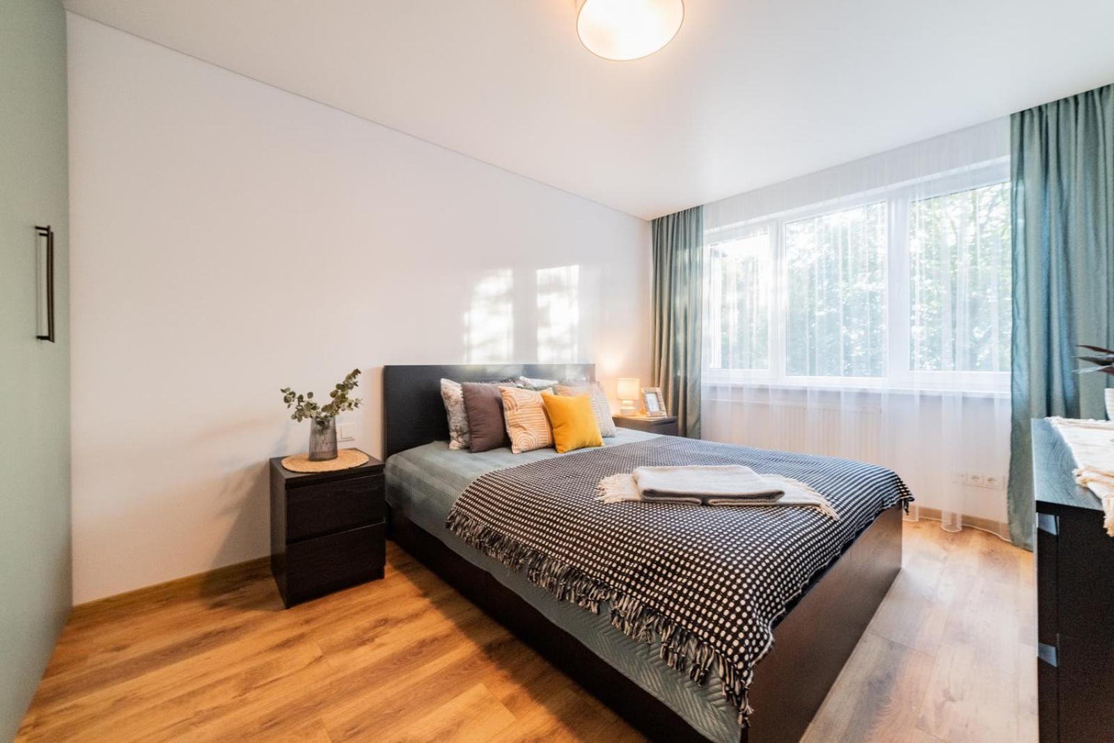 Zal Apartments