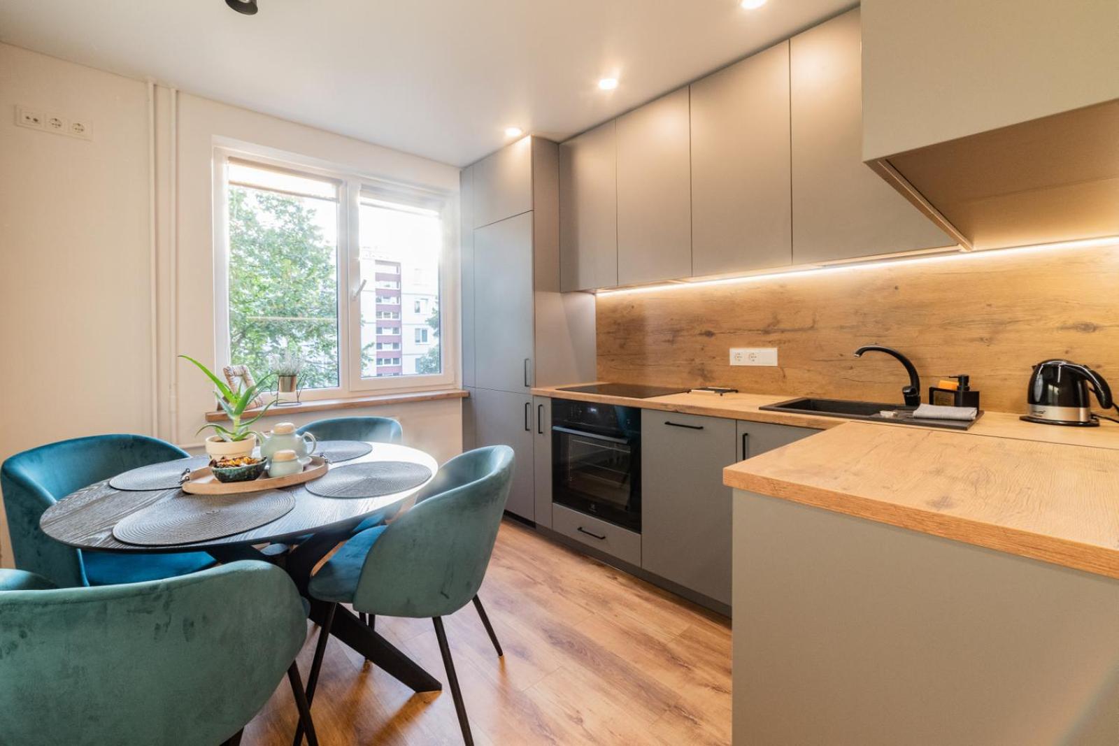Zal Apartments