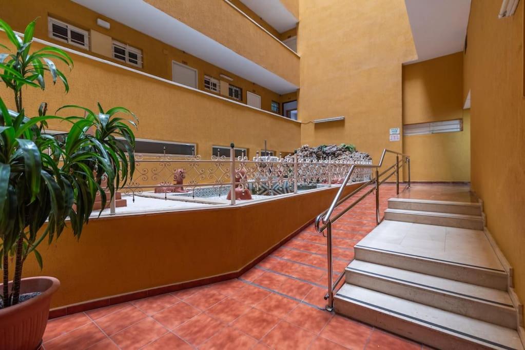 Perfect for couples, self check-in, sea views, high-speed WiFi, air conditioning and close to the beach view 5