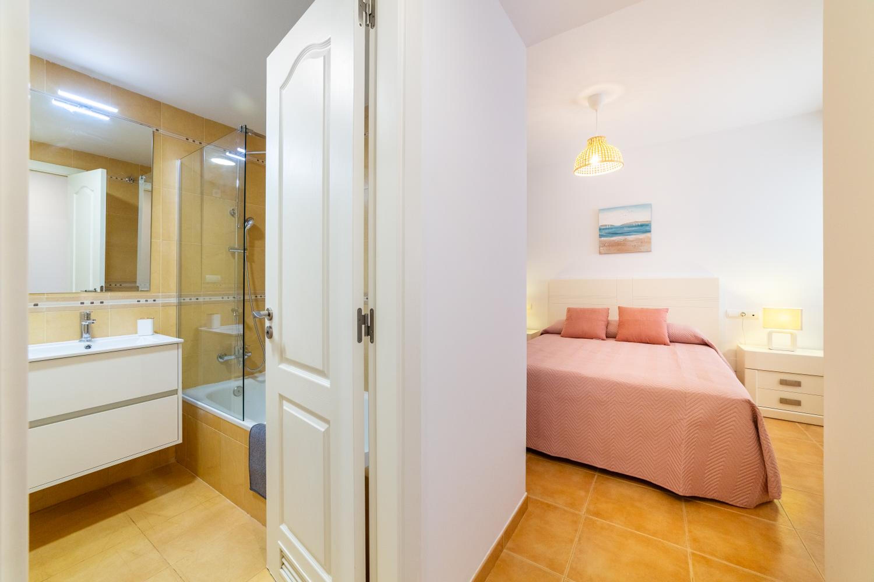 AlmeriaSuite Mojacar Breeze Apartments