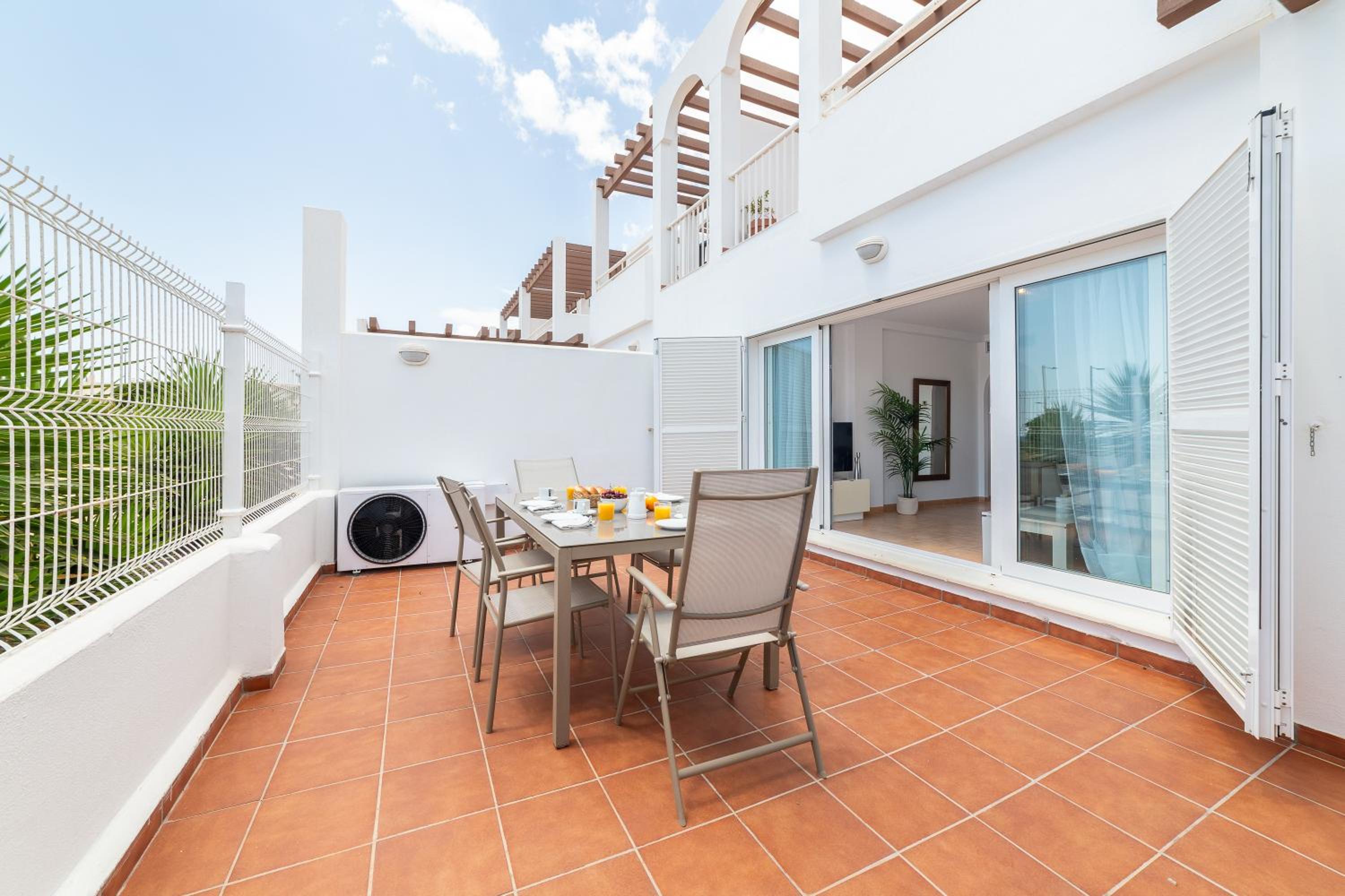 AlmeriaSuite Mojacar Breeze Apartments