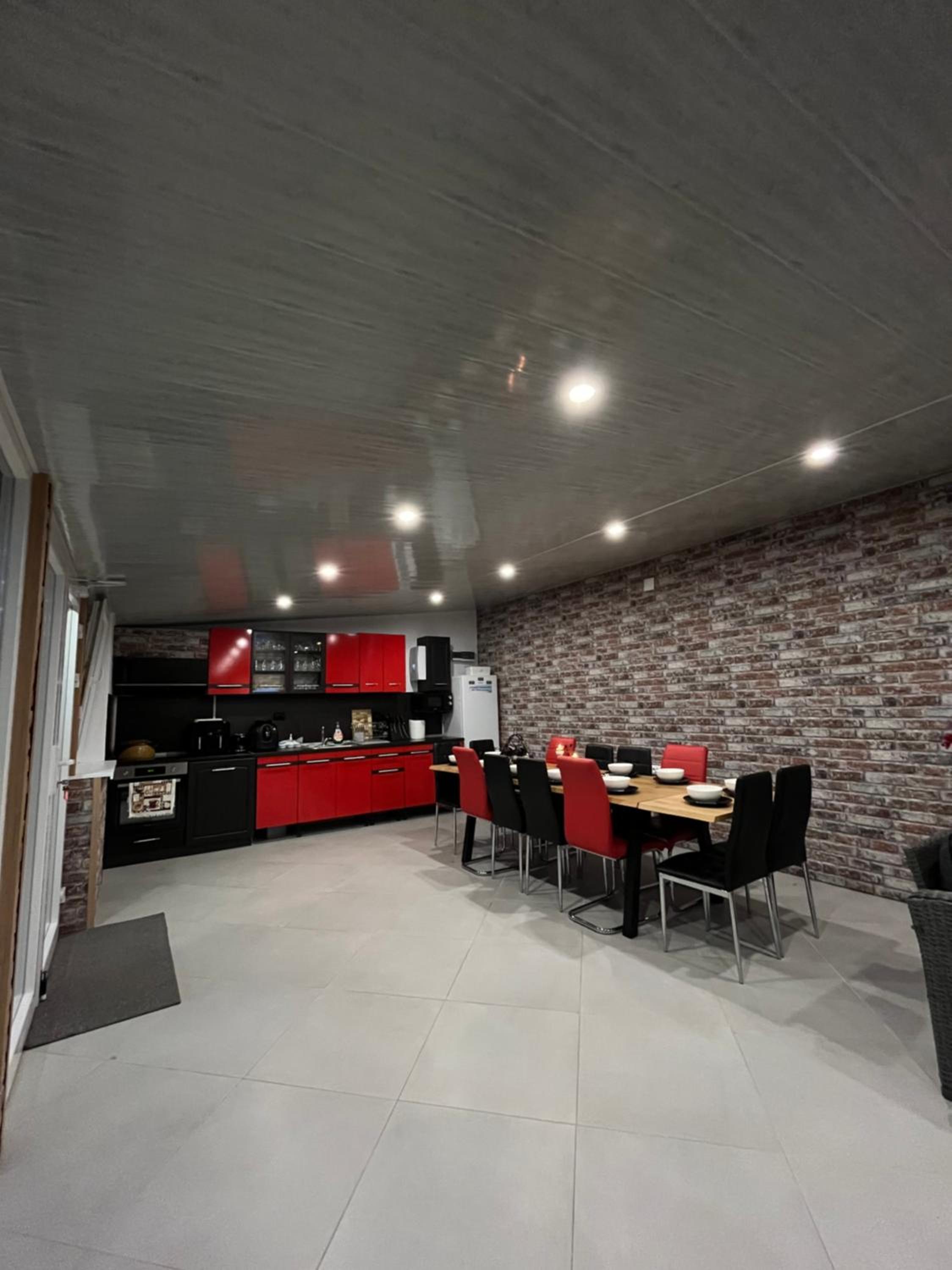 Valley Residence
