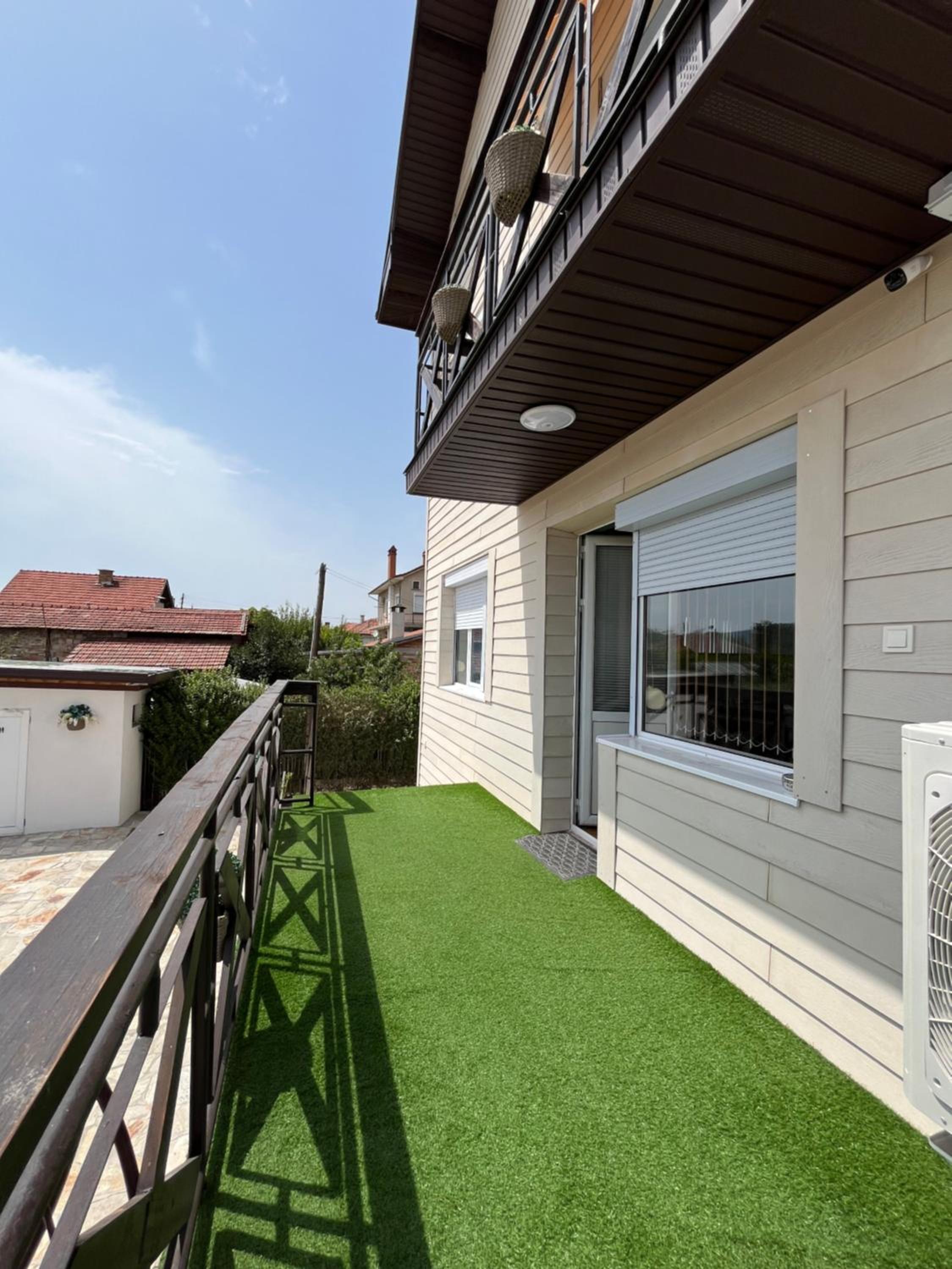 Valley Residence