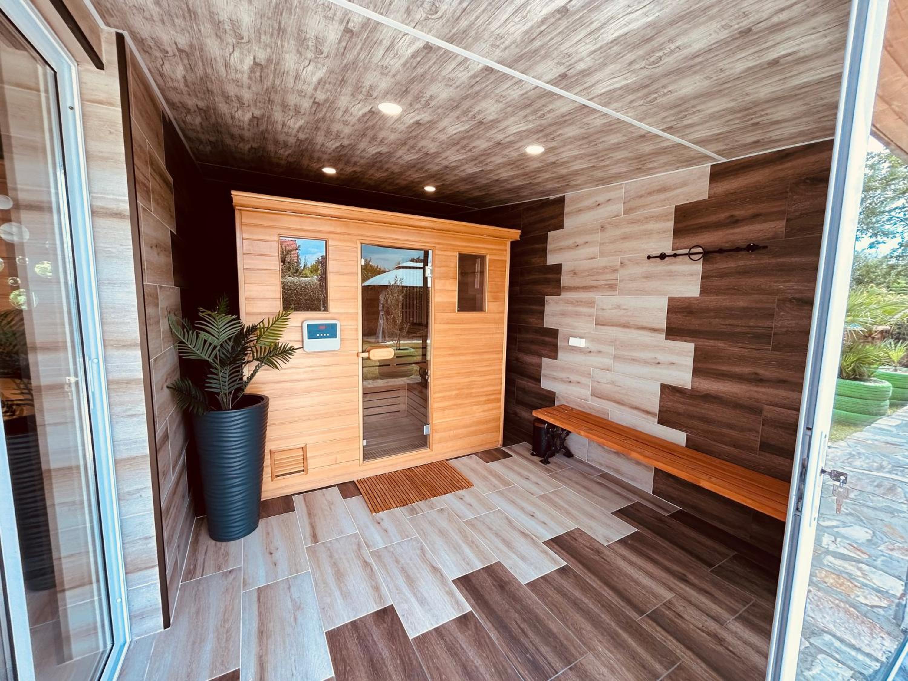 Valley Residence