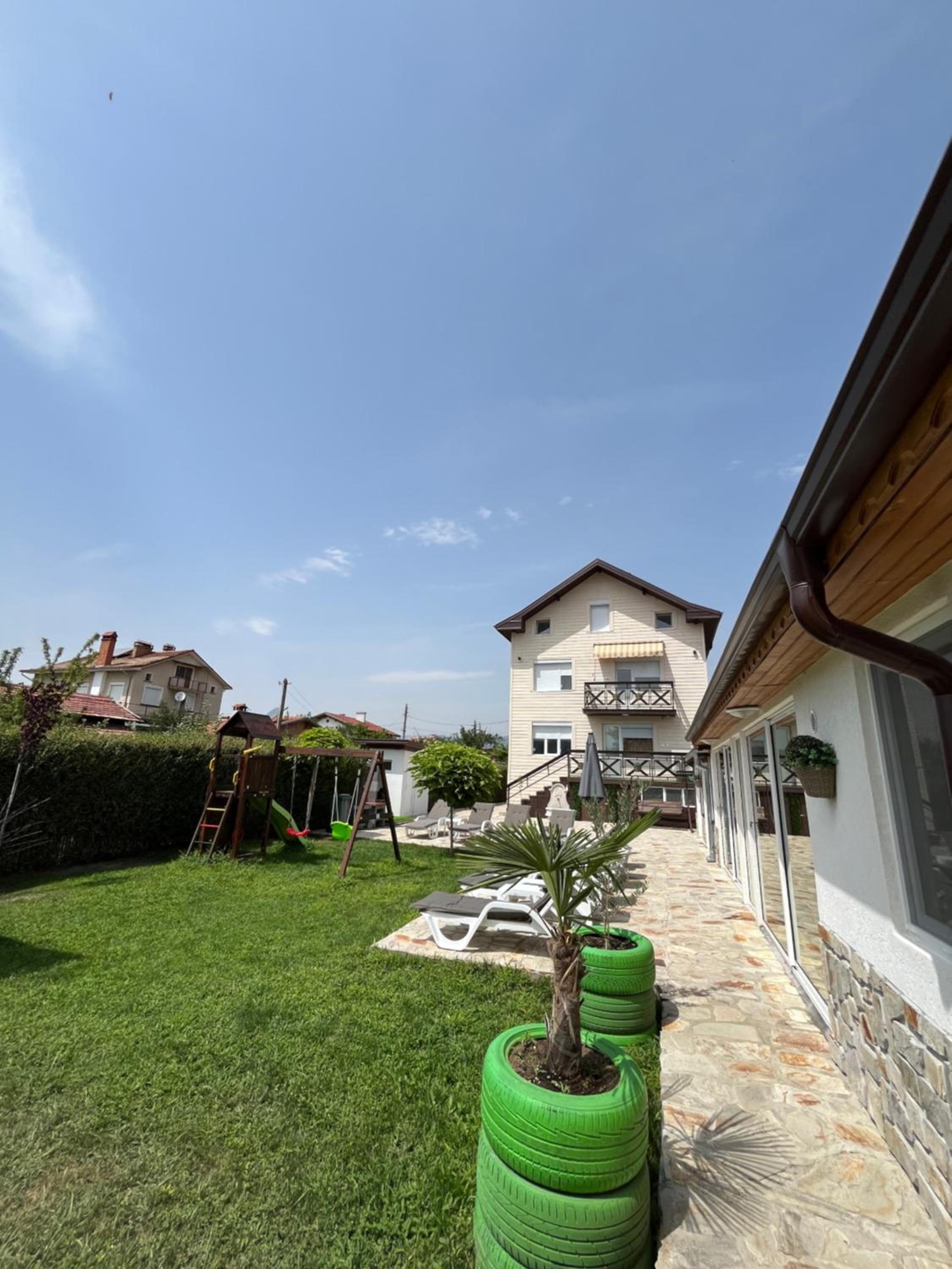 Valley Residence