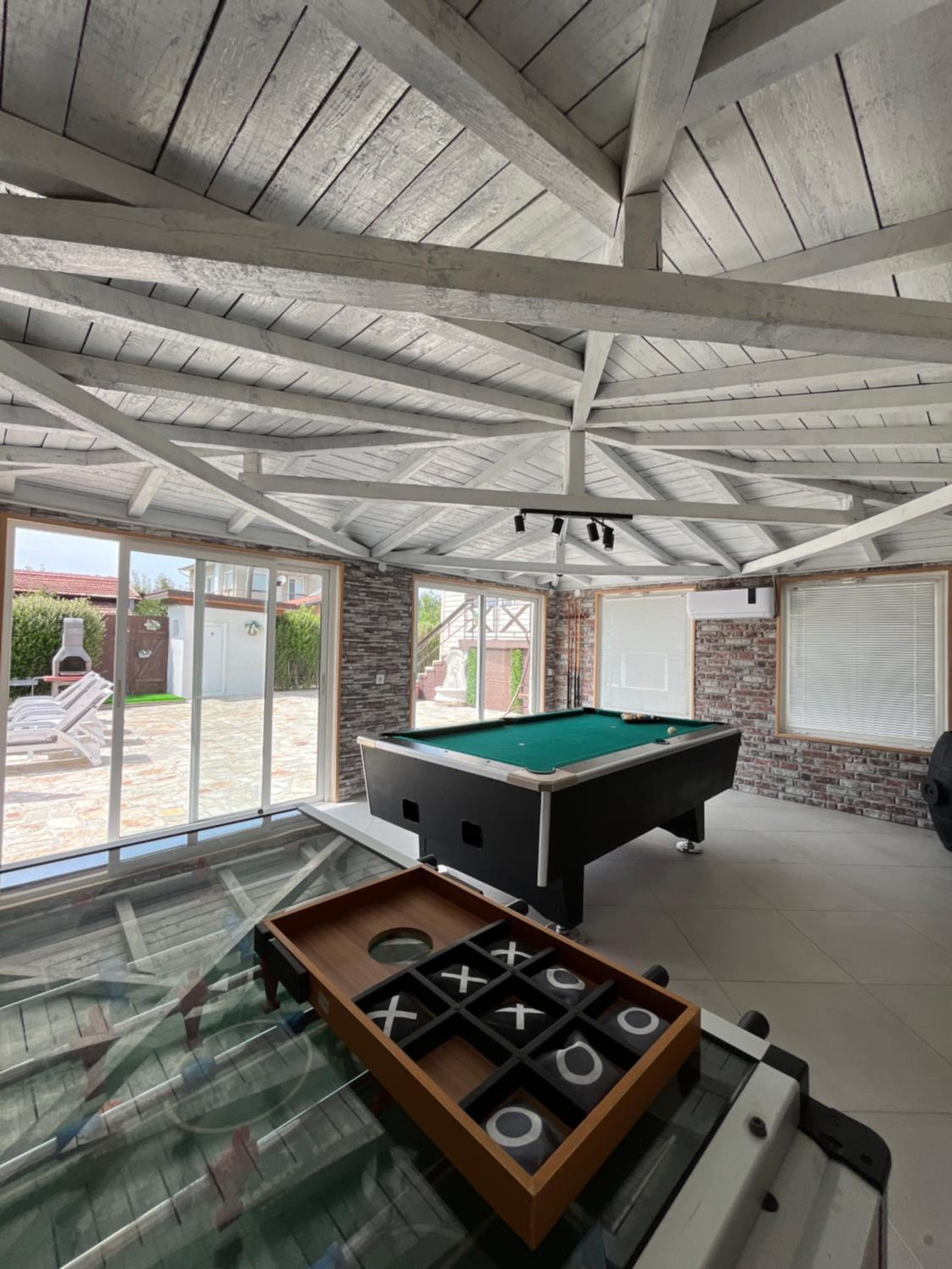 Valley Residence