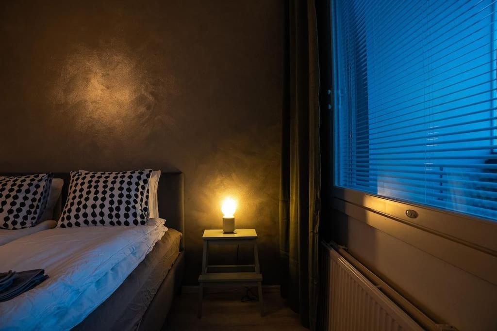 Polar Night Shelter