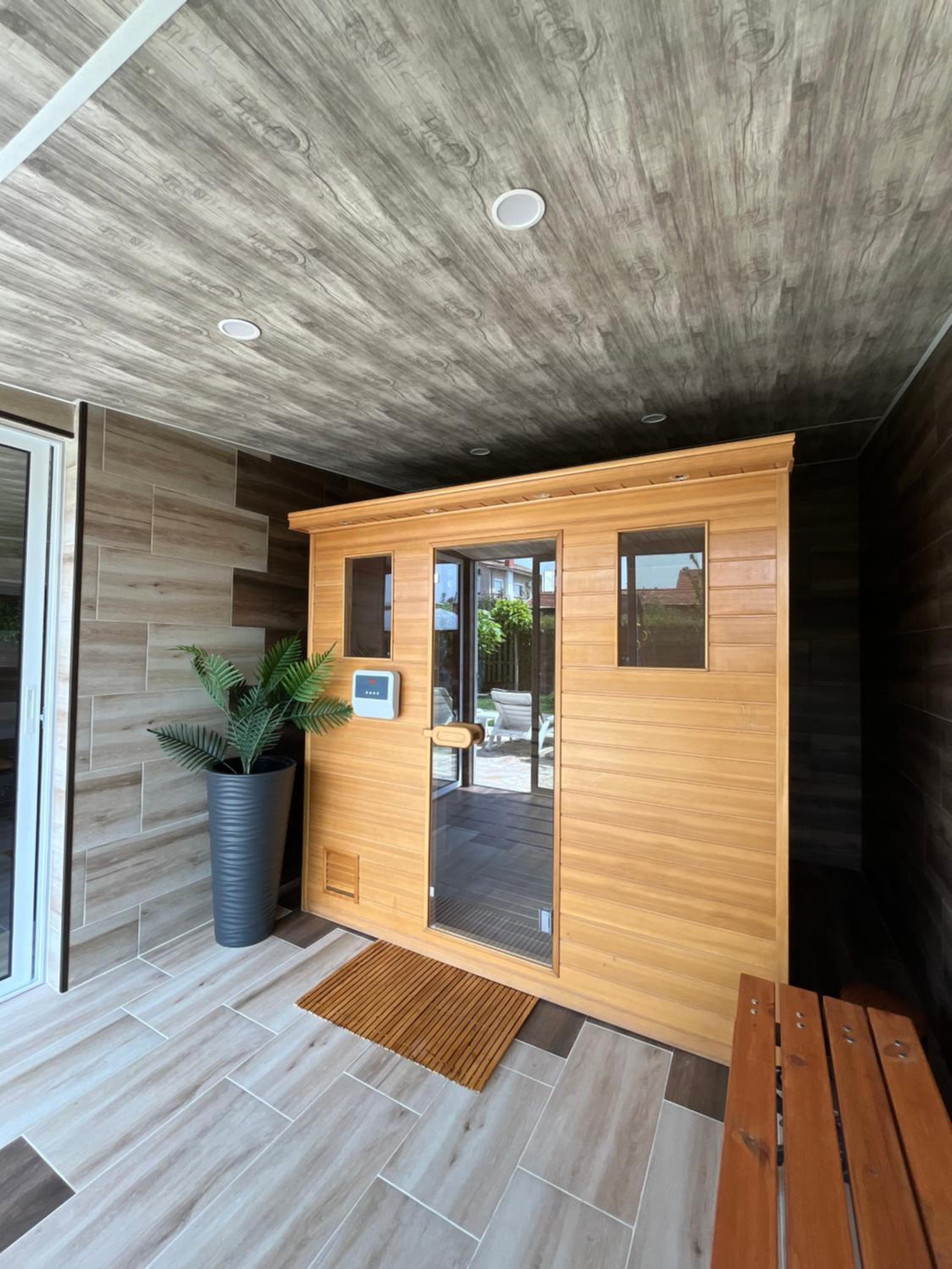 Valley Residence