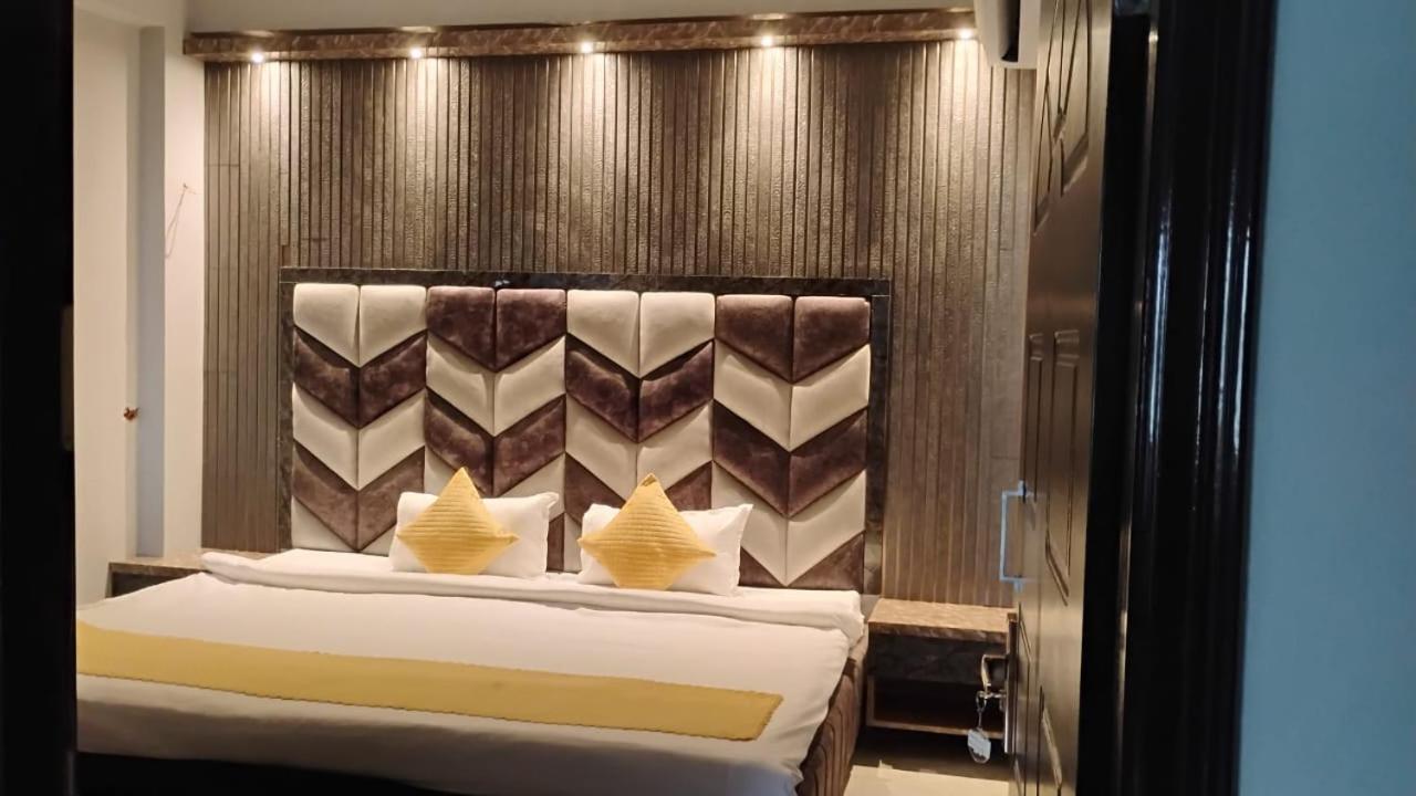HOTEL Dev Vanshi Palace