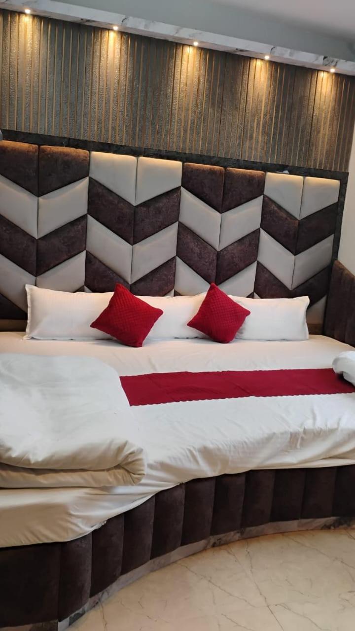 HOTEL Dev Vanshi Palace