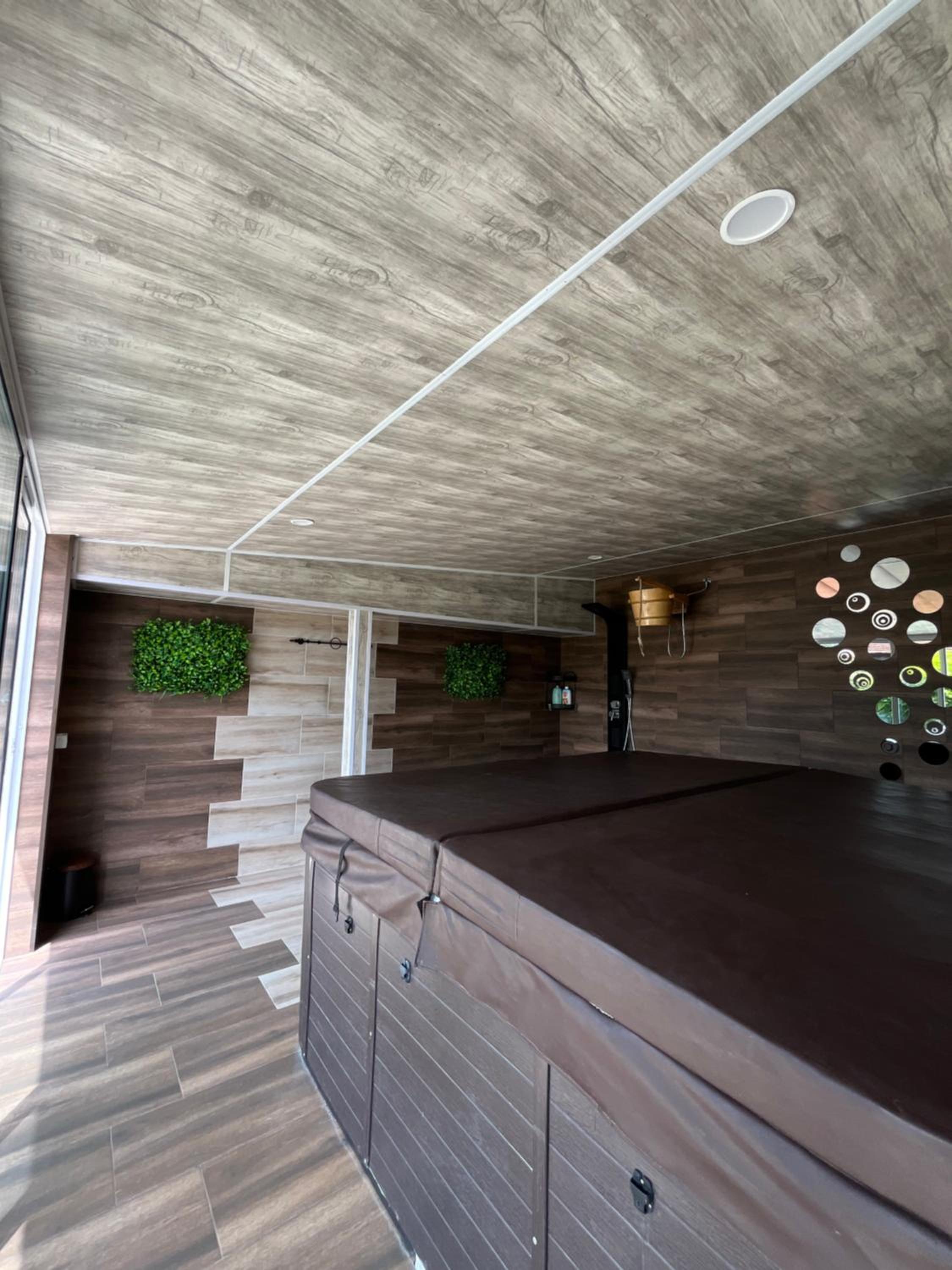 Valley Residence