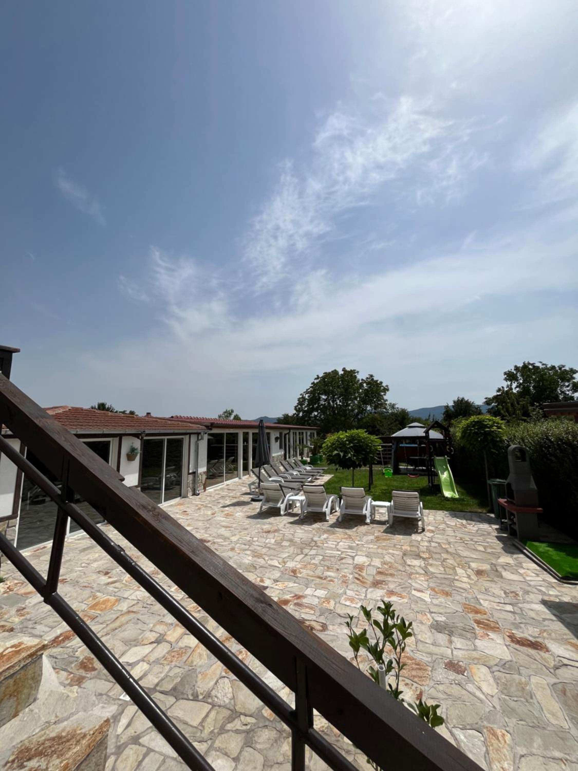 Valley Residence