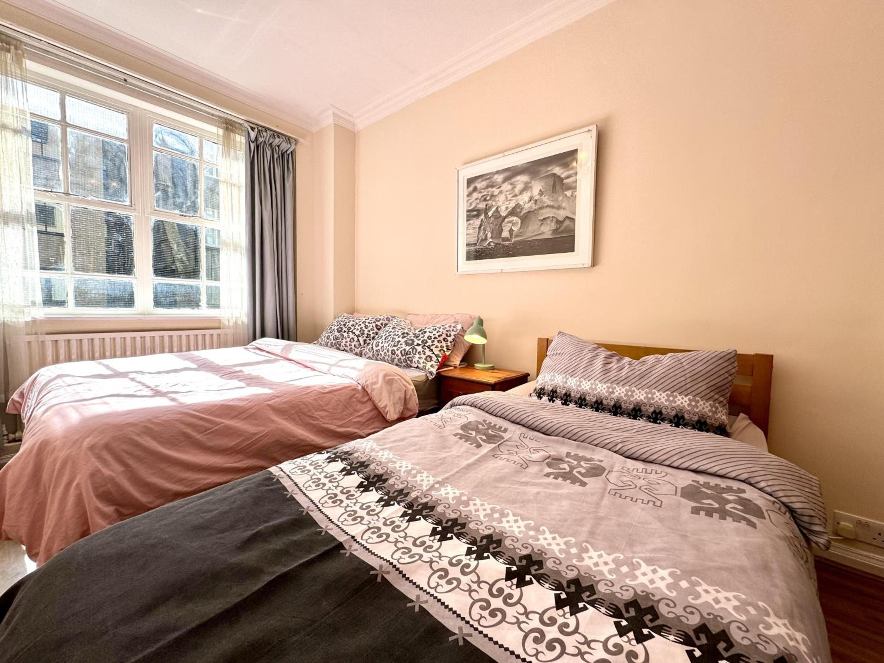 London Luxury Apartment with 2 Bedrooms