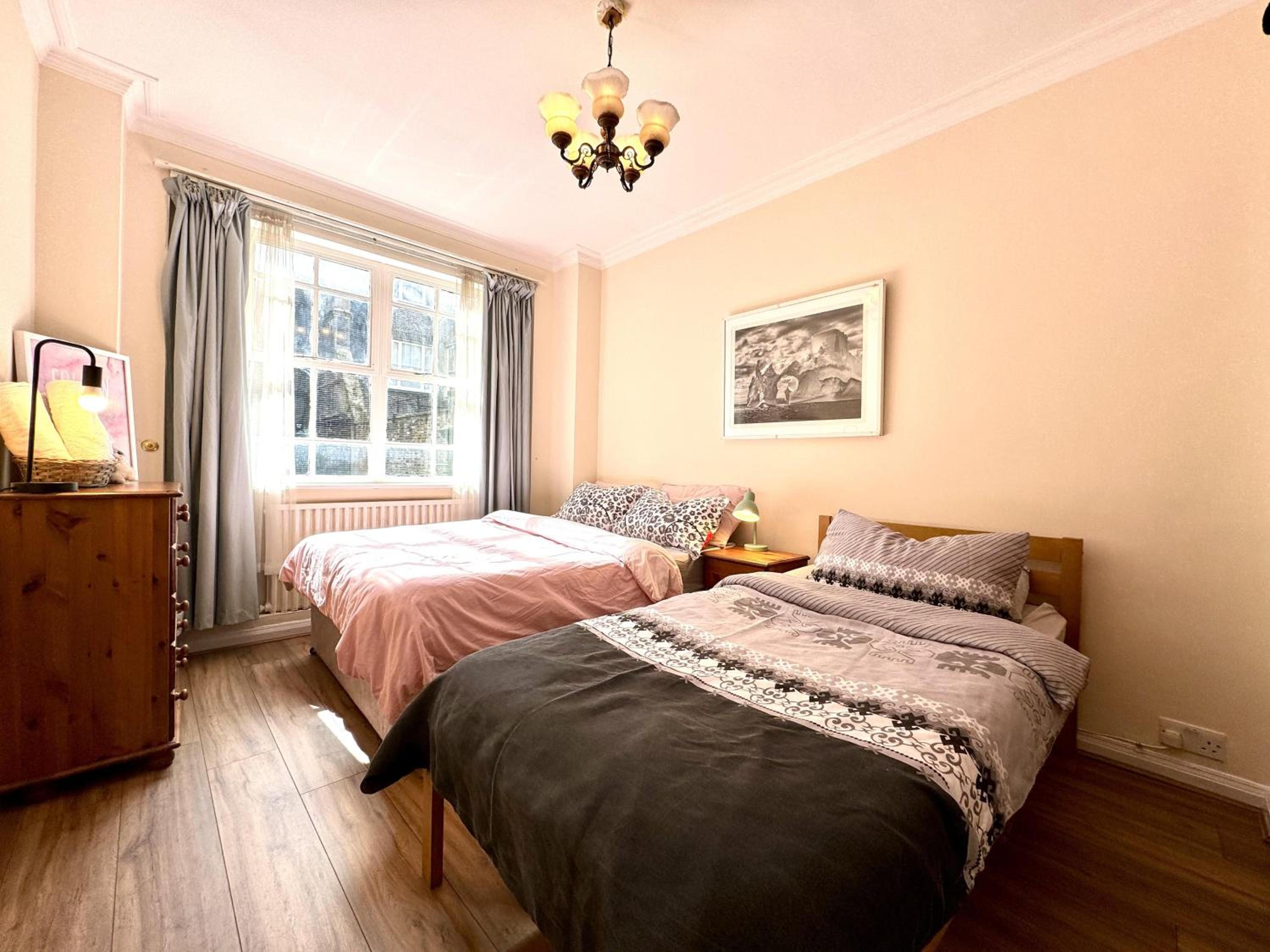 London Luxury Apartment with 2 Bedrooms