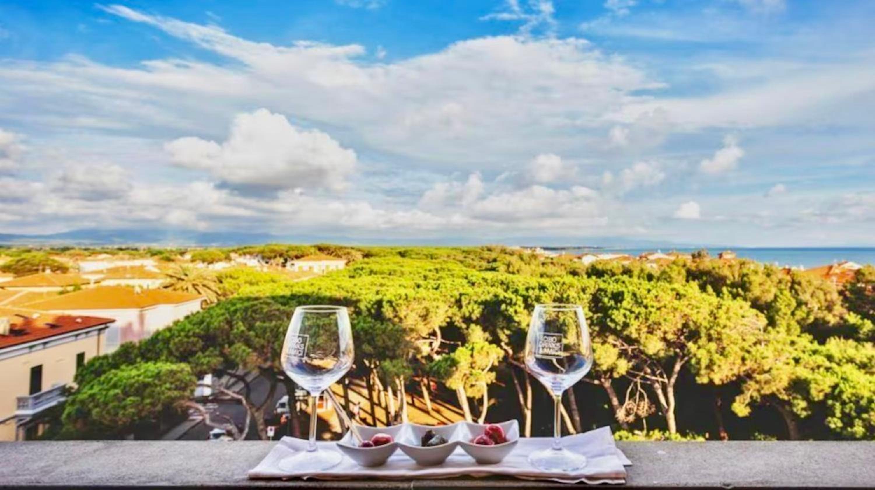 ISA-Hotel in Cecina just 100 mt from the sea