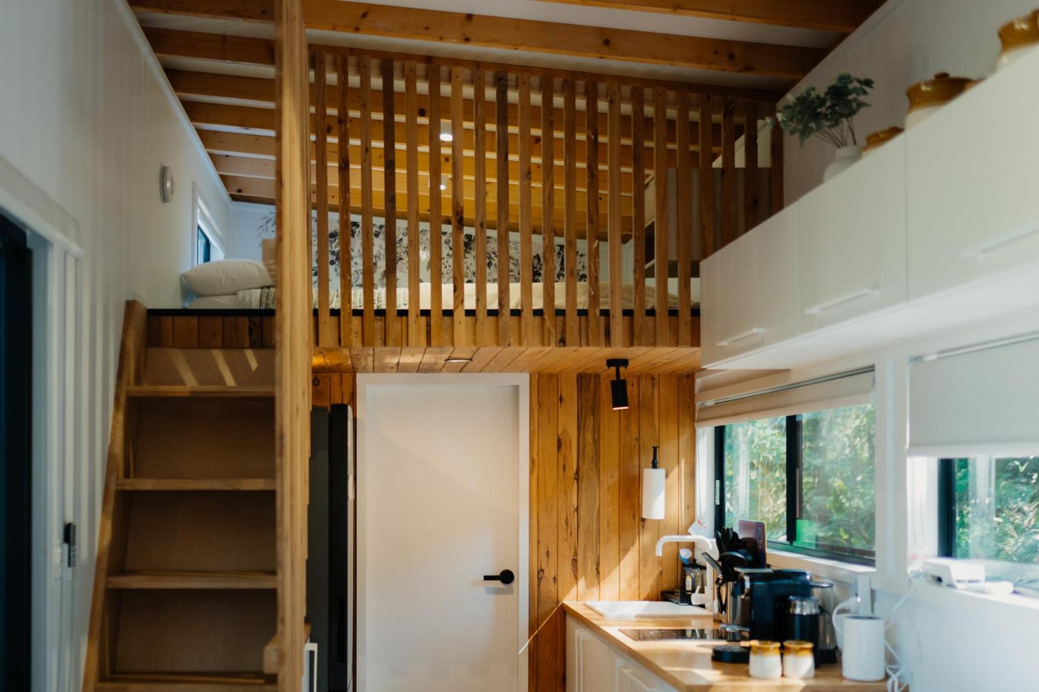 Lavish Group Retreat Sleeps Up to 26 includes Tiny Home with Pool Sauna Hair Makeup Room