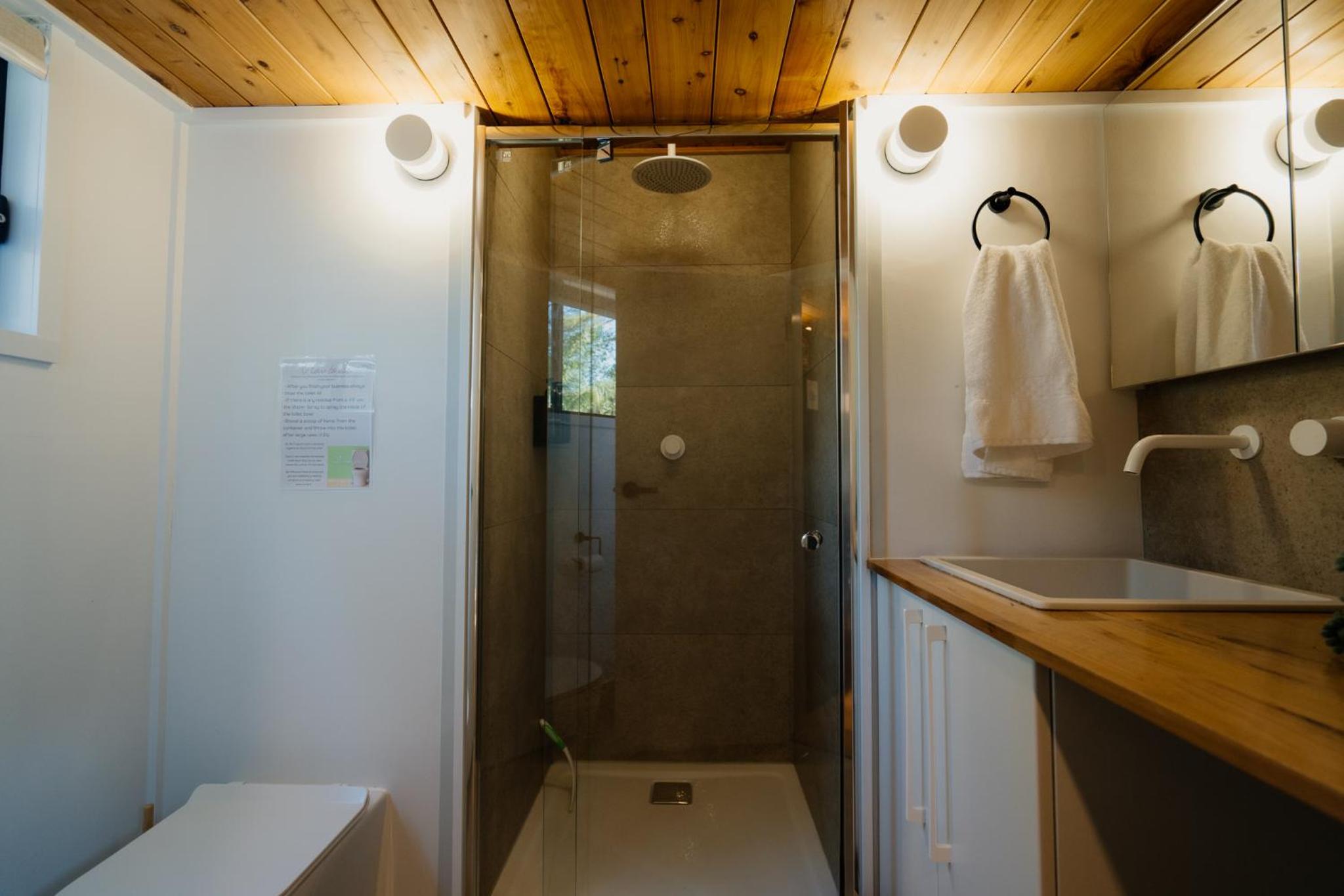 Lavish Group Retreat Sleeps Up to 26 includes Tiny Home with Pool Sauna Hair Makeup Room