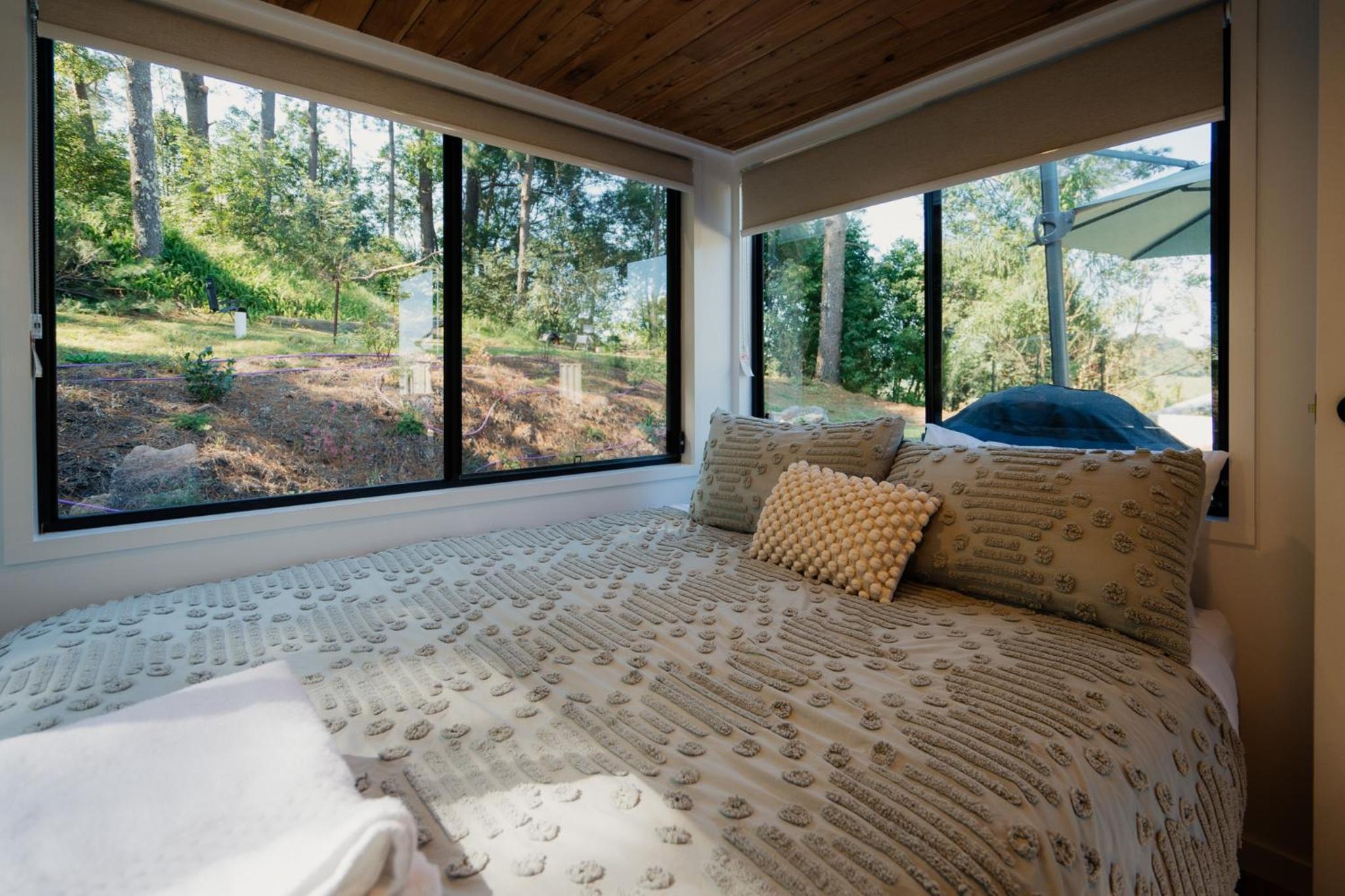 Lavish Group Retreat Sleeps Up to 26 includes Tiny Home with Pool Sauna Hair Makeup Room