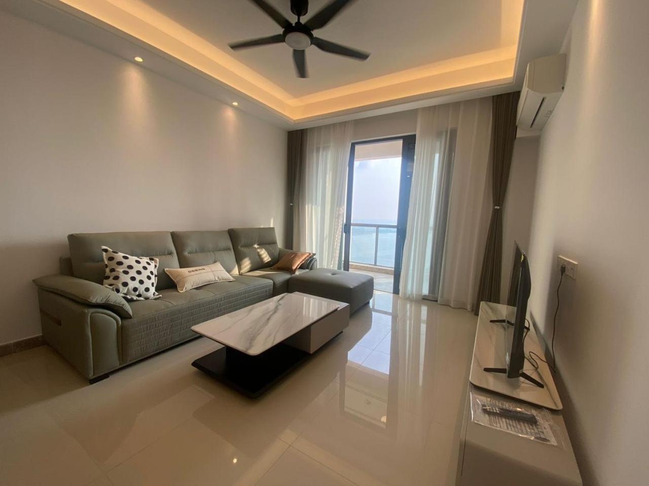 R&F 2R2B unit Full Seaview