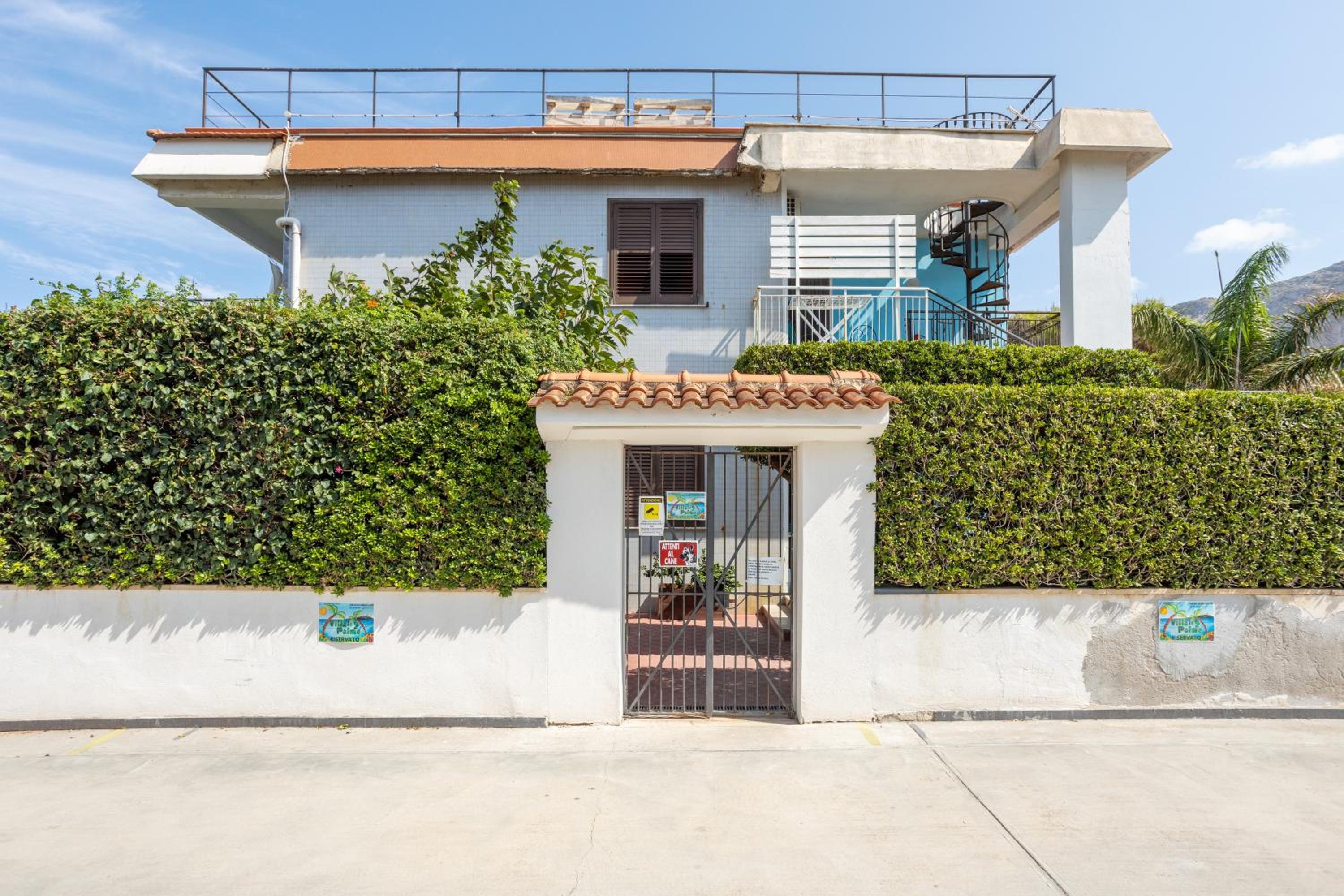Villa Le 2 Palme view 5