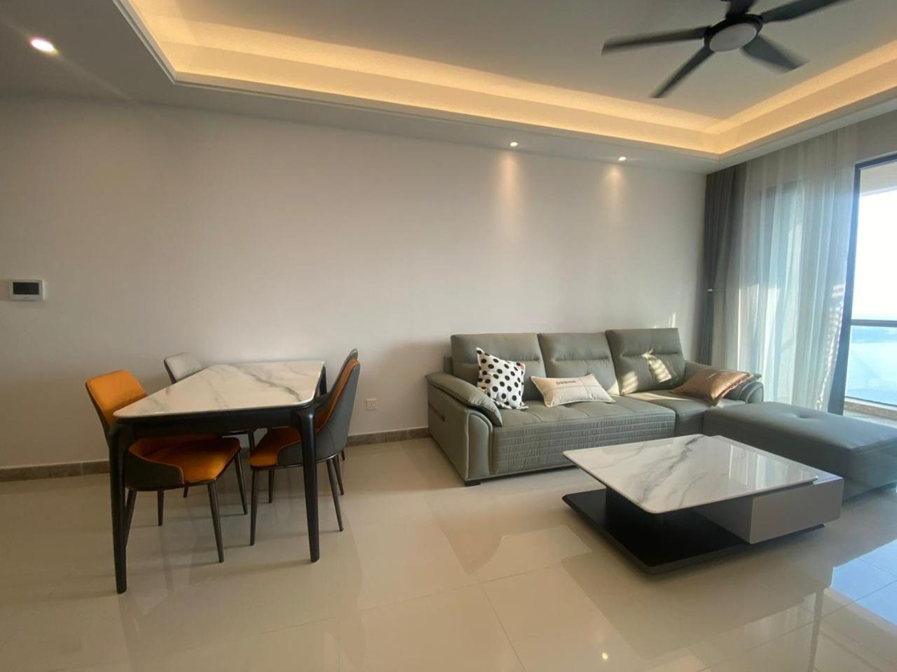 R&F 2R2B unit Full Seaview
