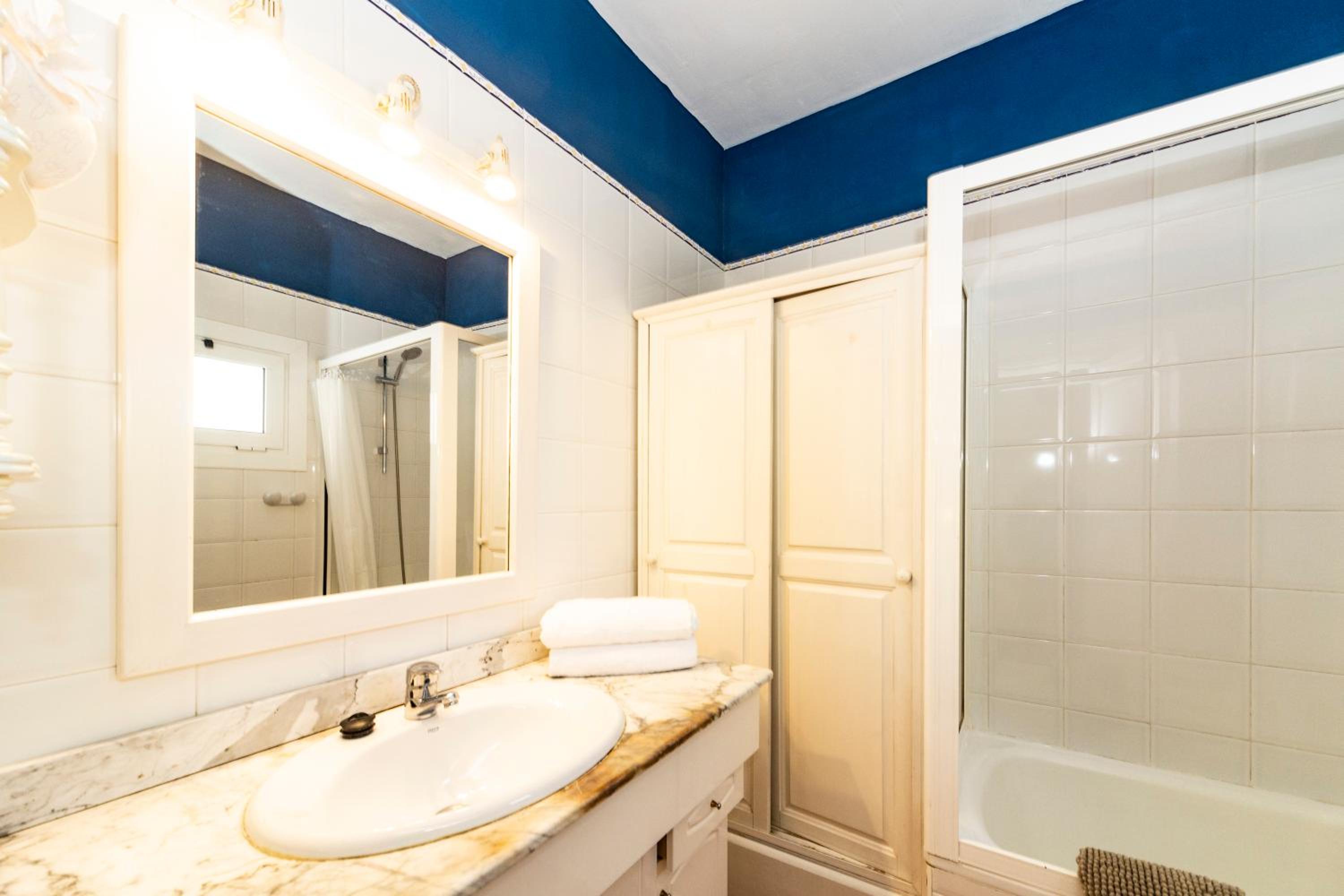Luxury House Tiati