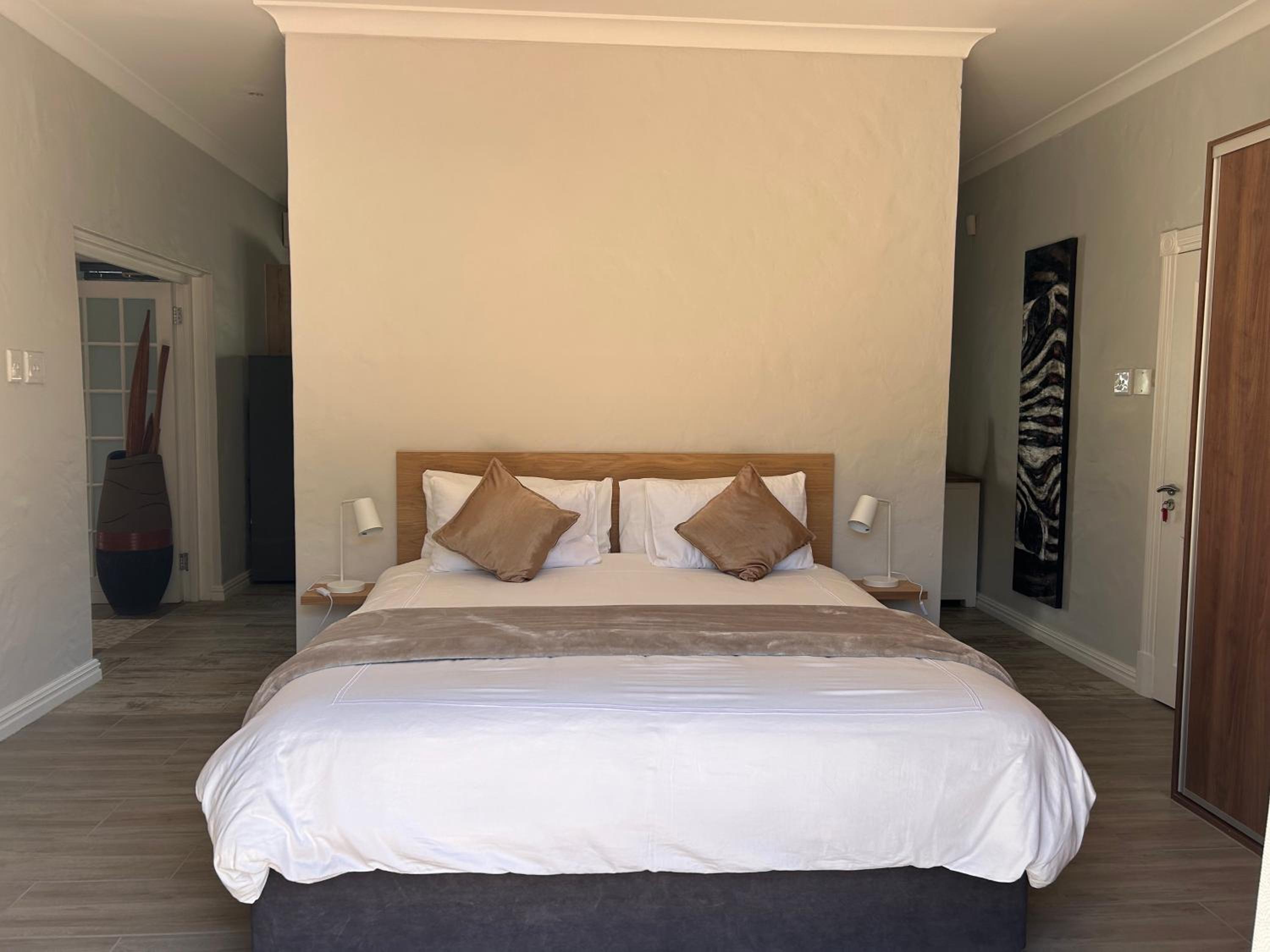 Topiary Wine Estate & Cottages